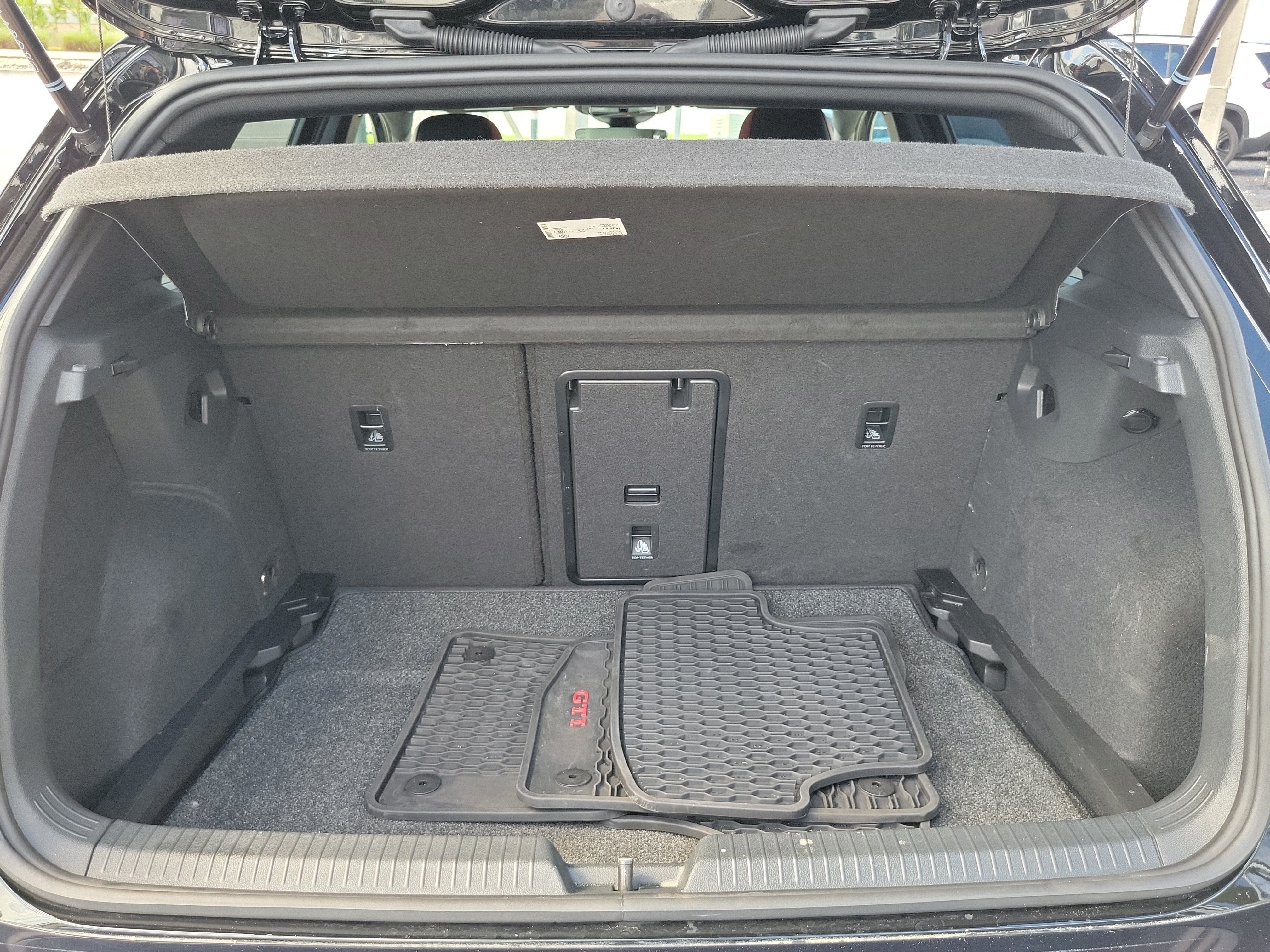 2024 Volkswagen Golf GTI 380 SE