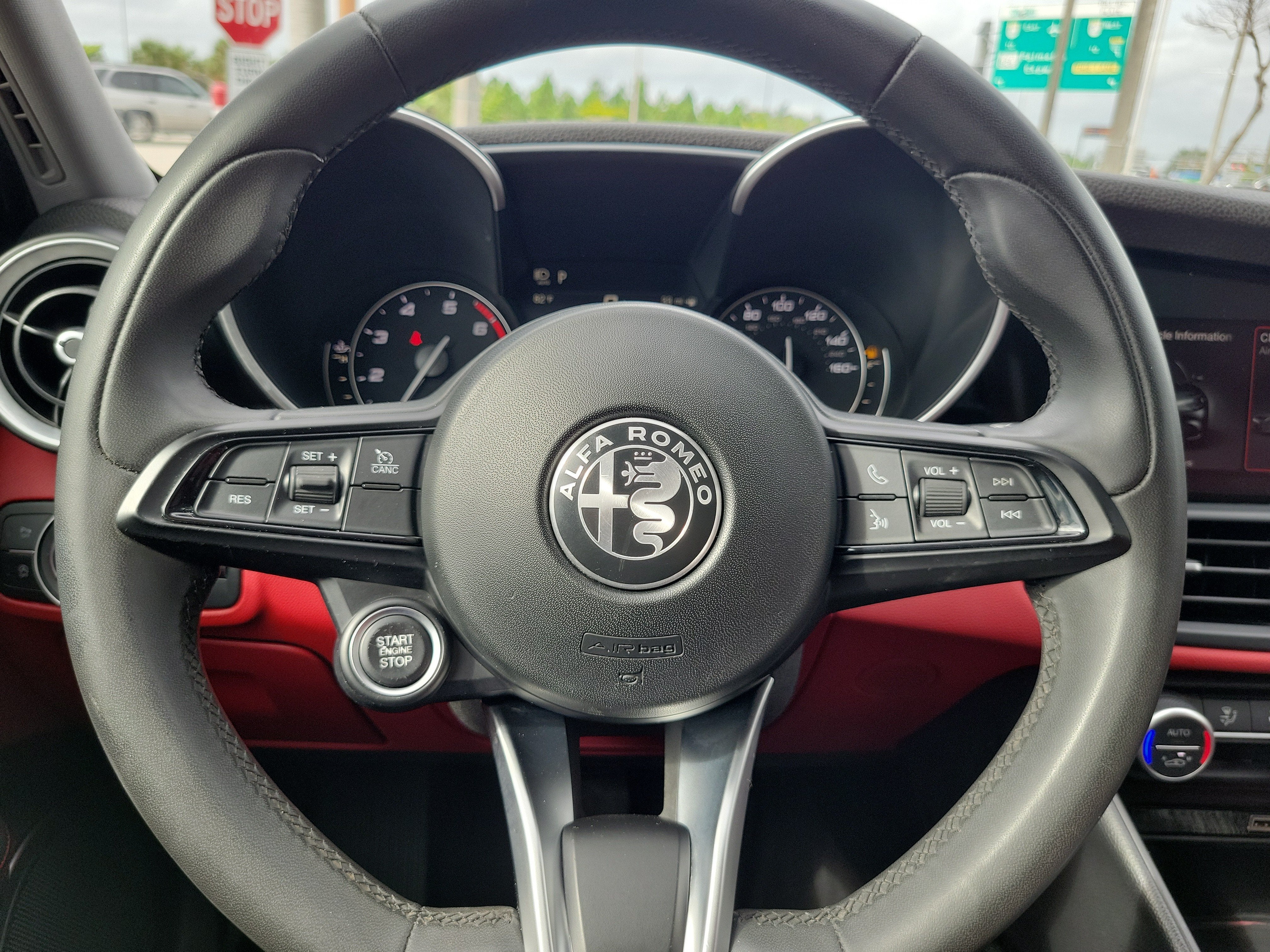 2021 Alfa Romeo Giulia BASE