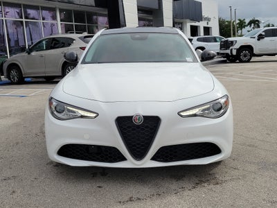 2021 Alfa Romeo Giulia BASE