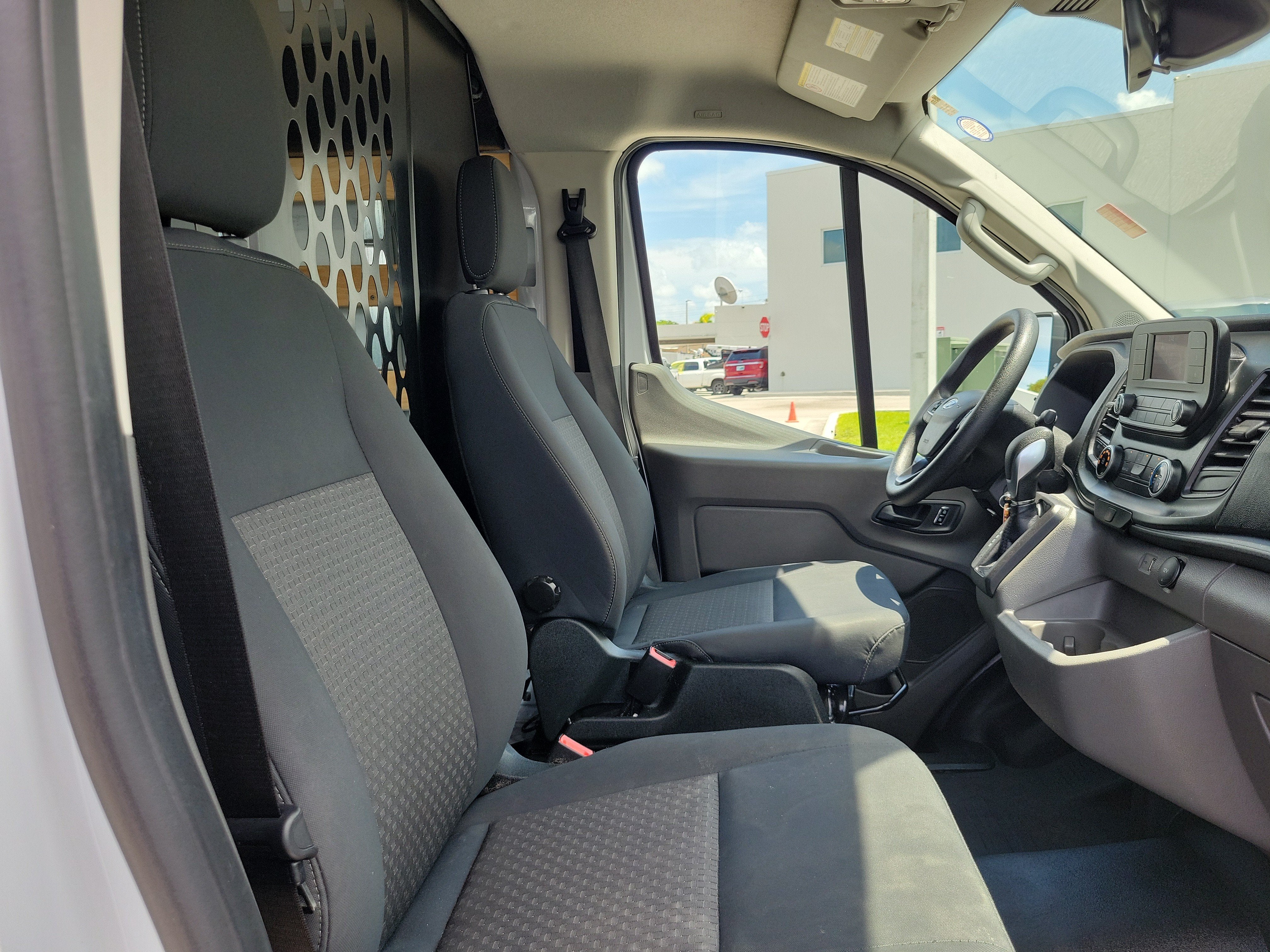 2025 Ford Transit Cargo Van T-250 130" Low Rf 9070 GVWR RWD
