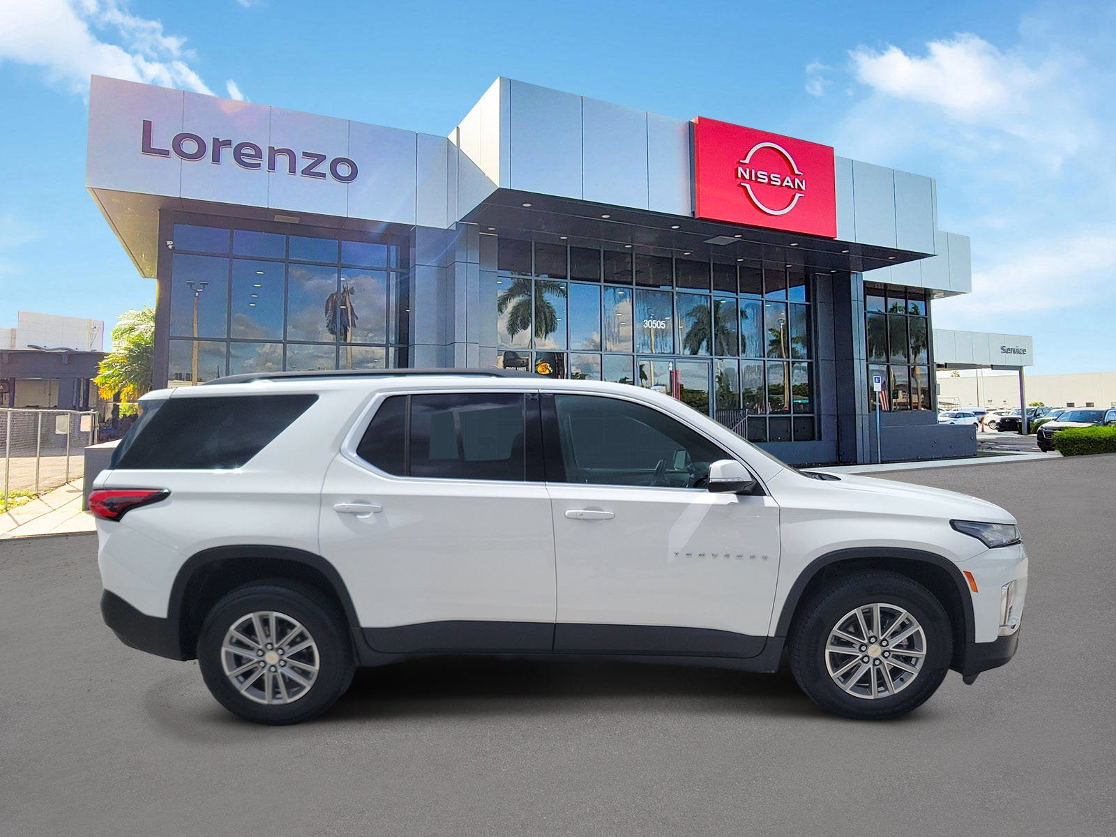 2023 Chevrolet Traverse LT Cloth