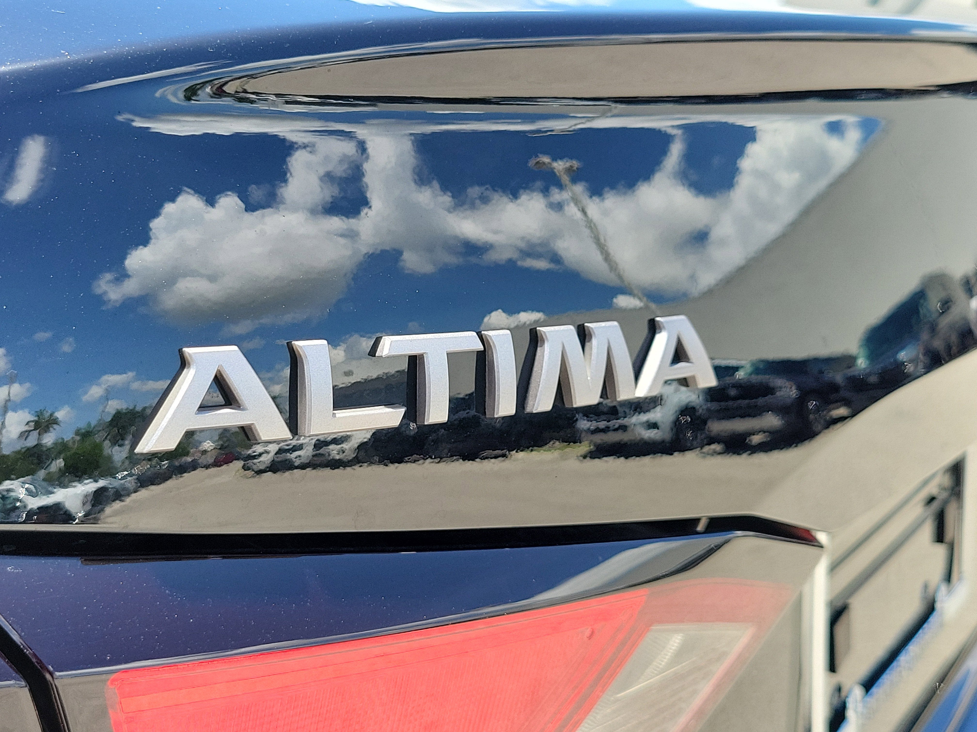 2025 Nissan Altima S