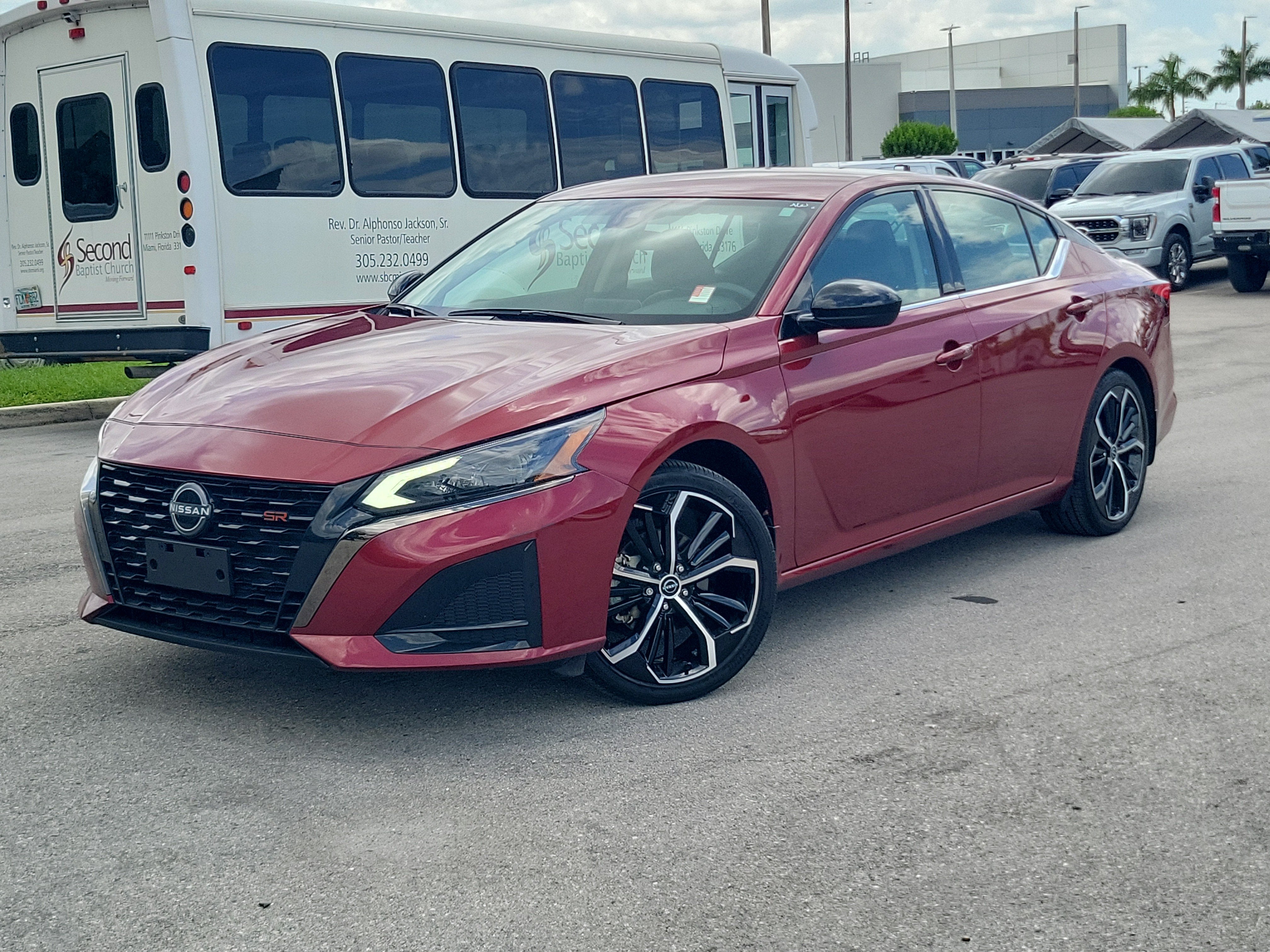2024 Nissan Altima 2.5 SR