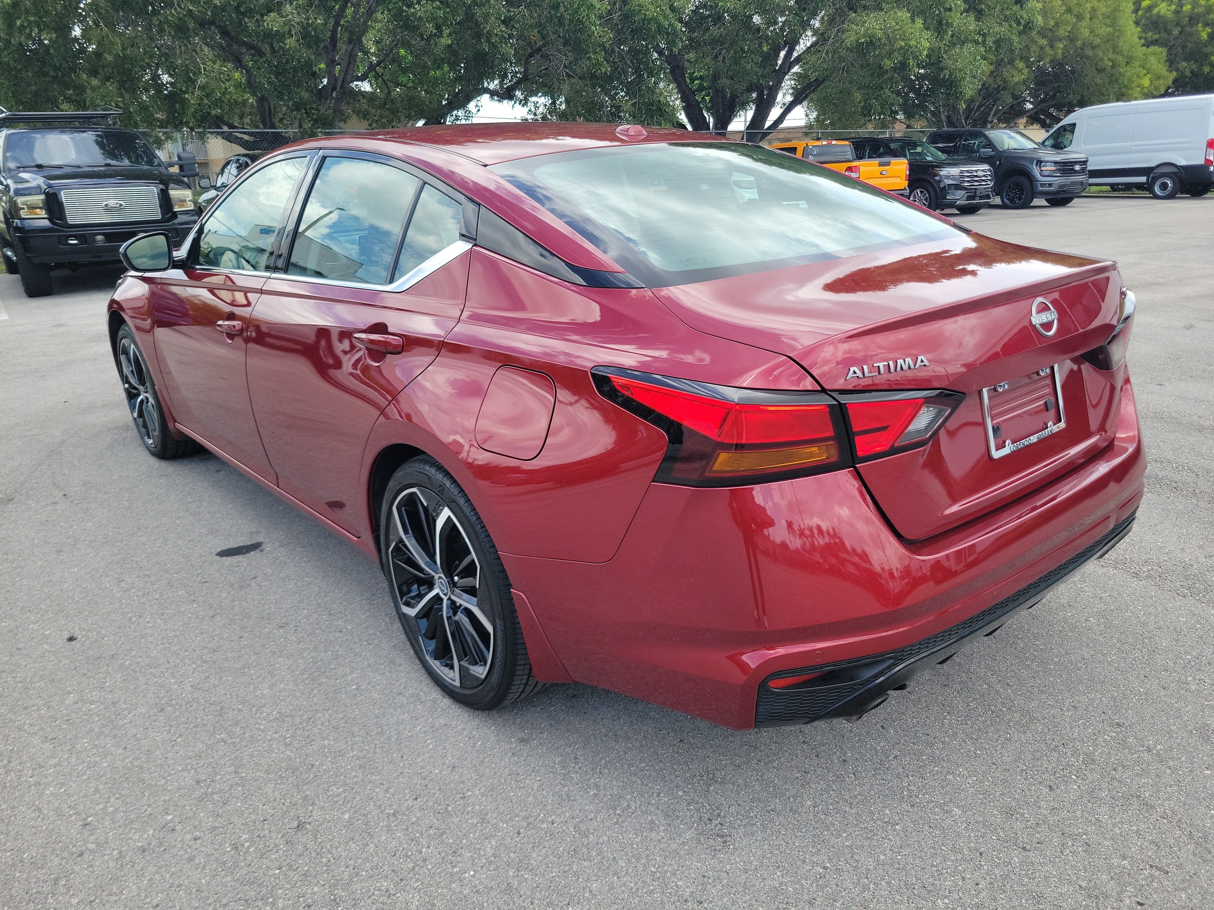 2024 Nissan Altima 2.5 SR