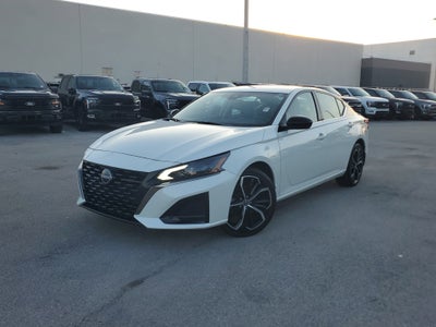 2025 Nissan Altima SR