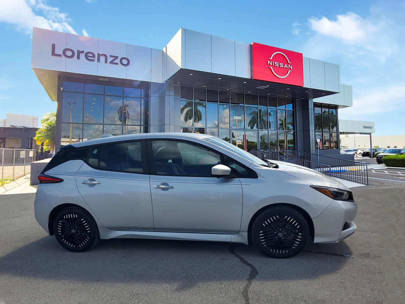 2024 Nissan LEAF SV PLUS