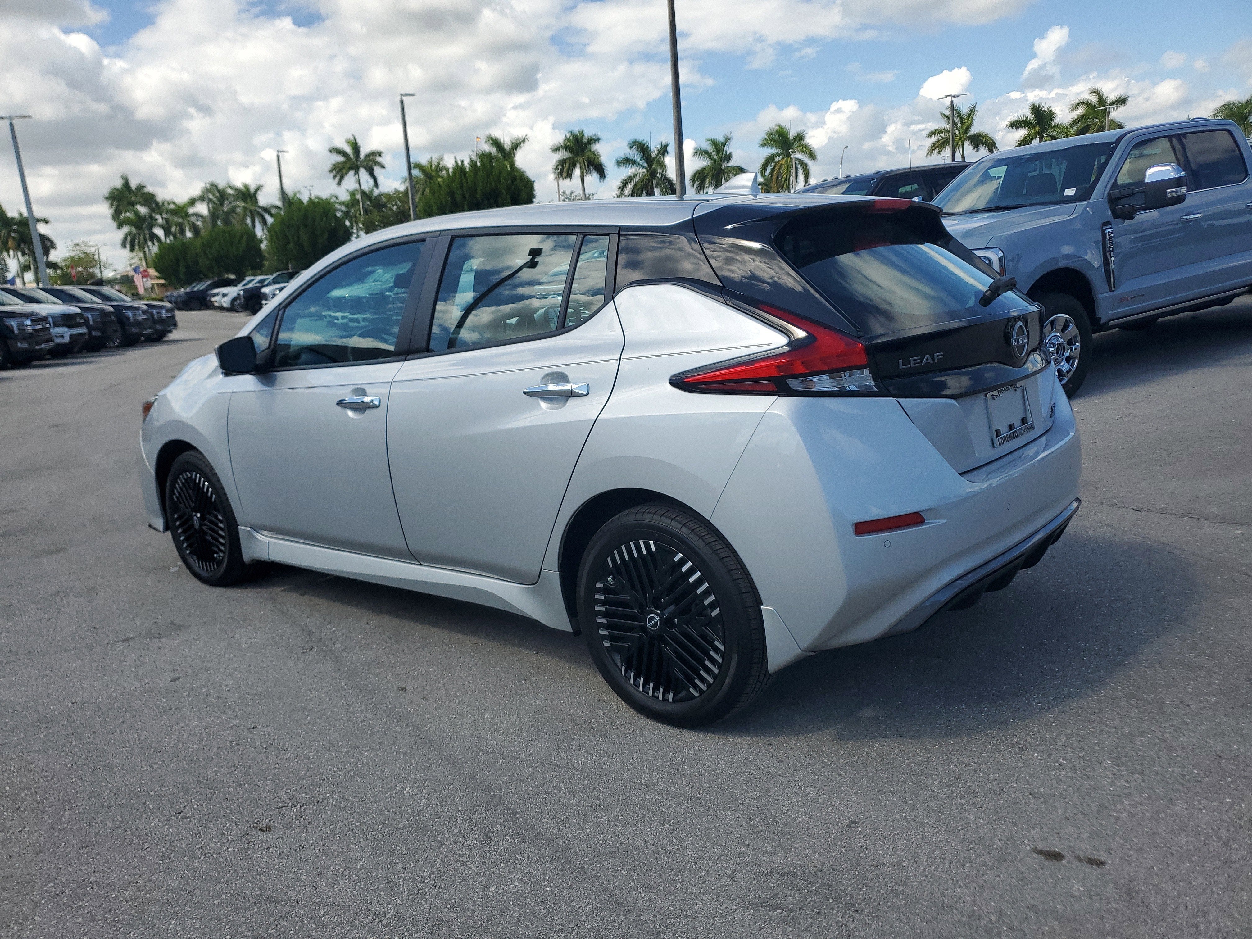 2024 Nissan LEAF SV PLUS