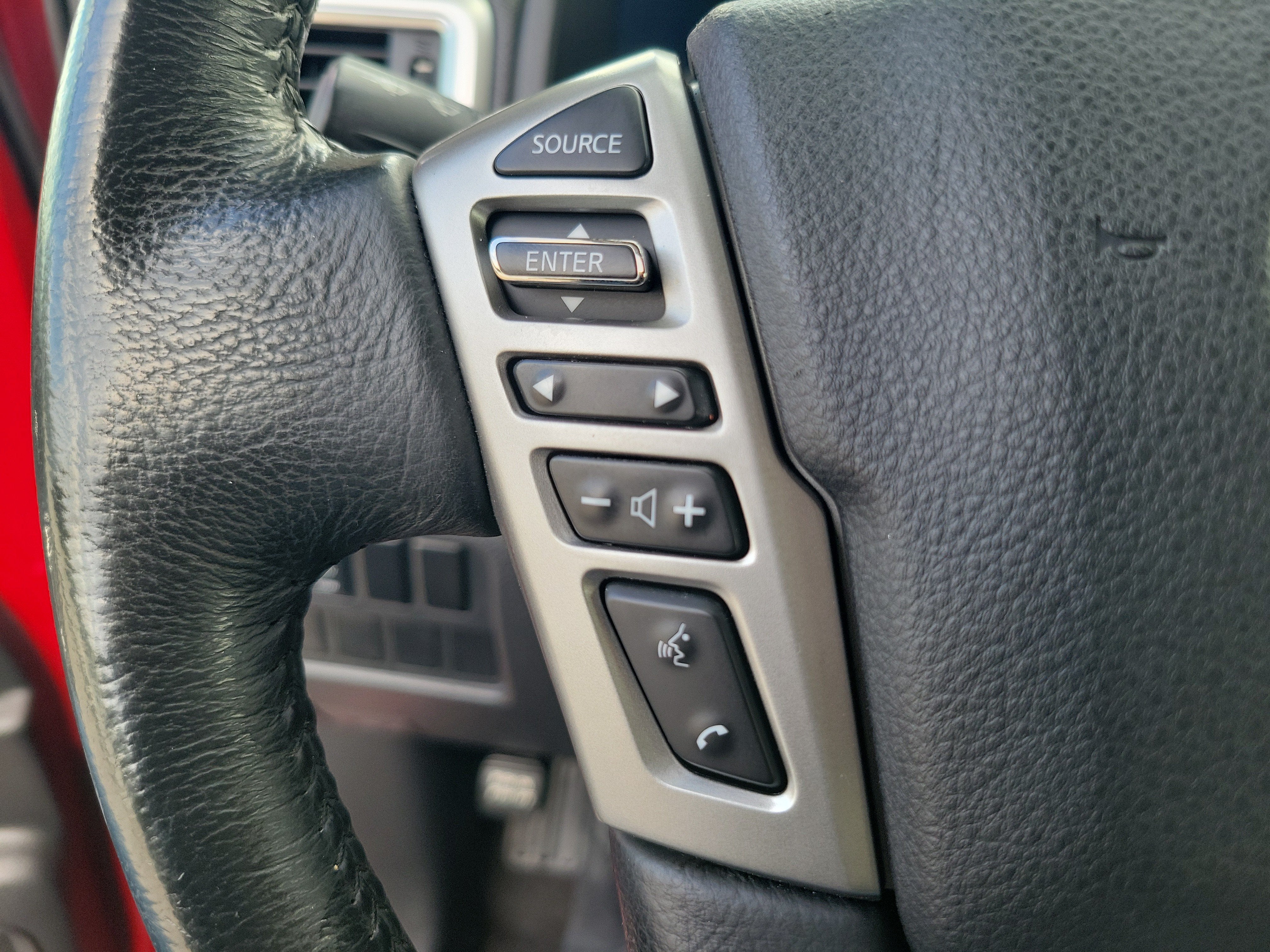 2021 Nissan Titan SV 4WD