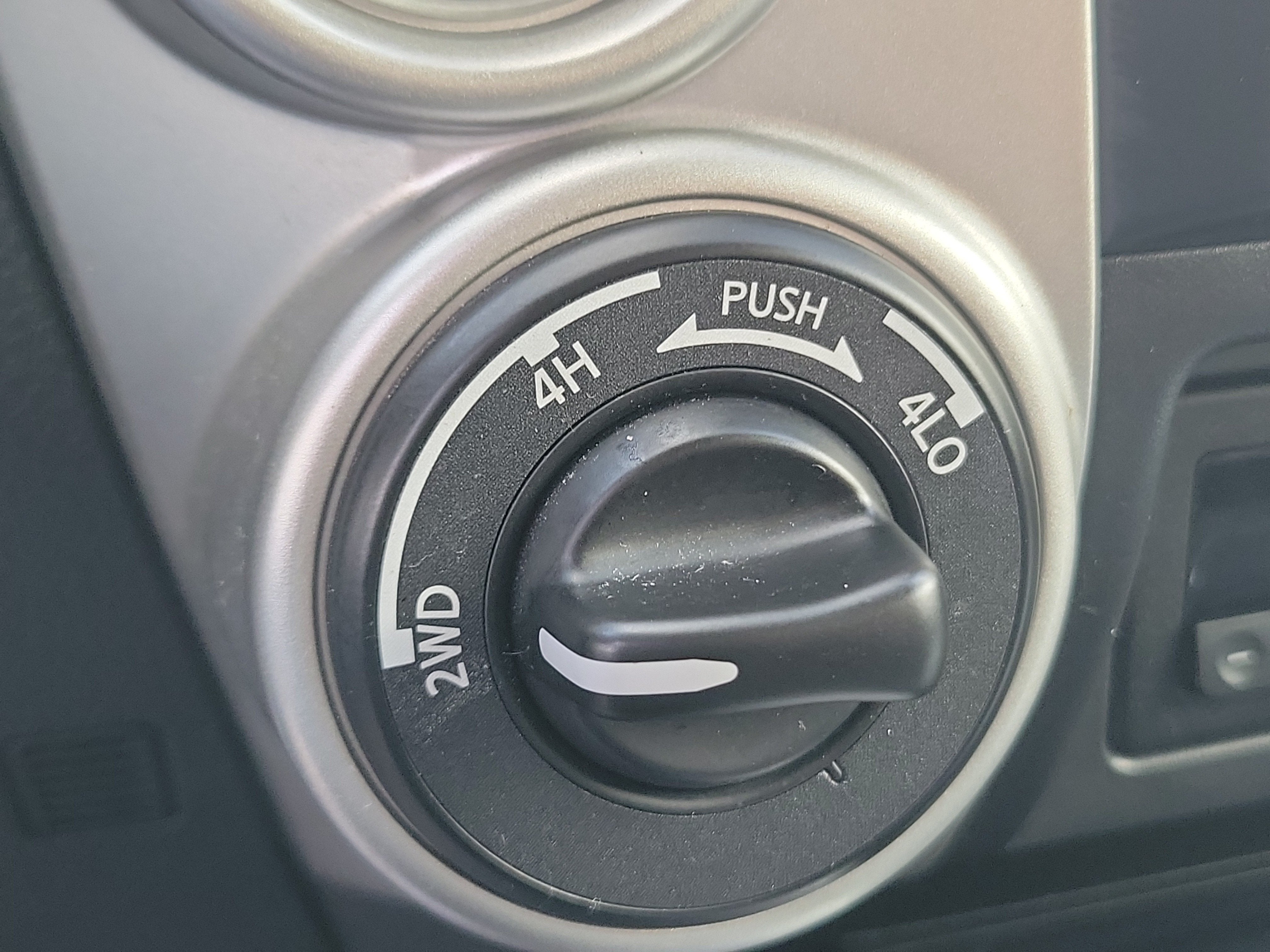 2021 Nissan Titan SV 4WD