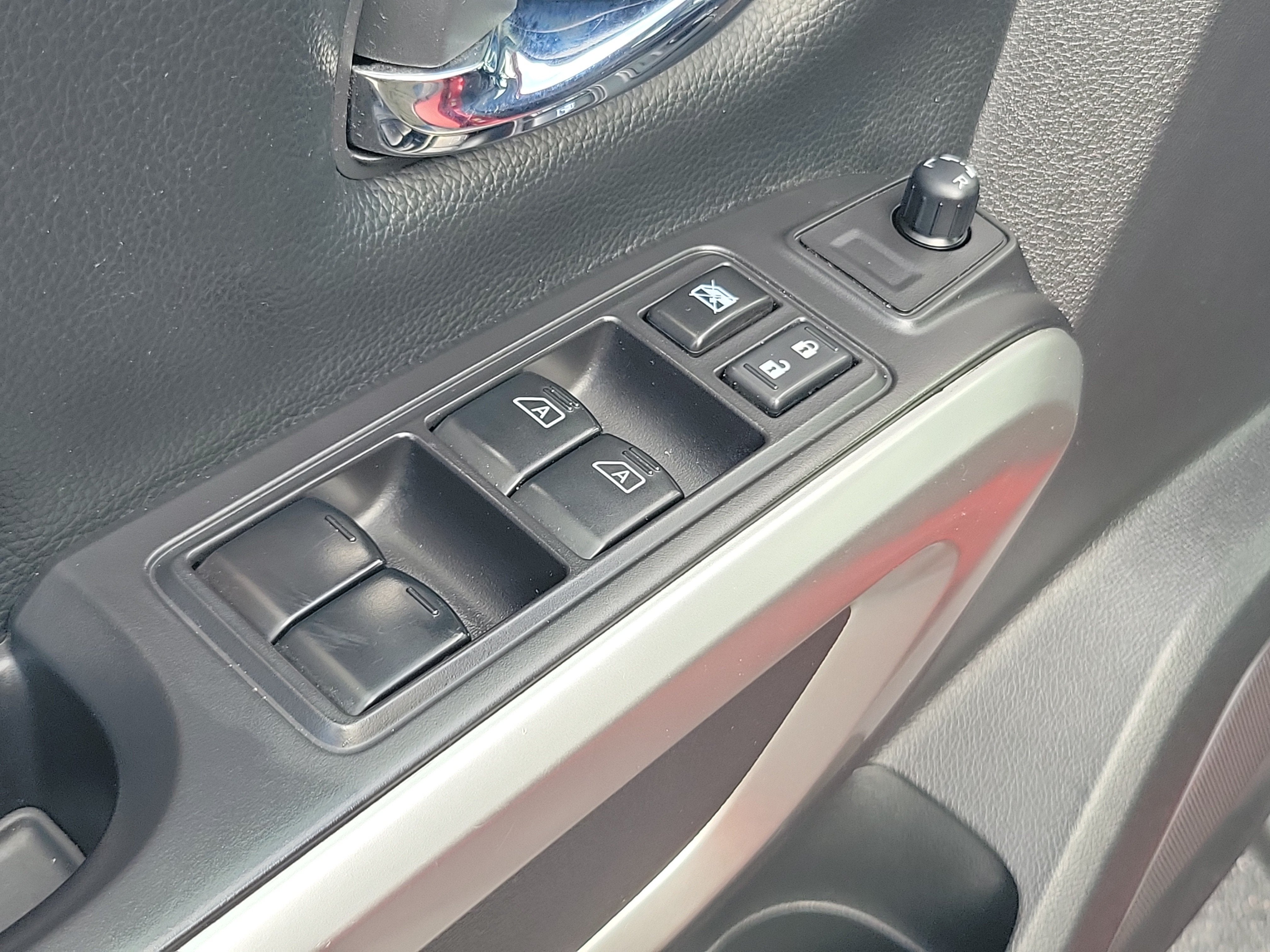2021 Nissan Titan SV 4WD
