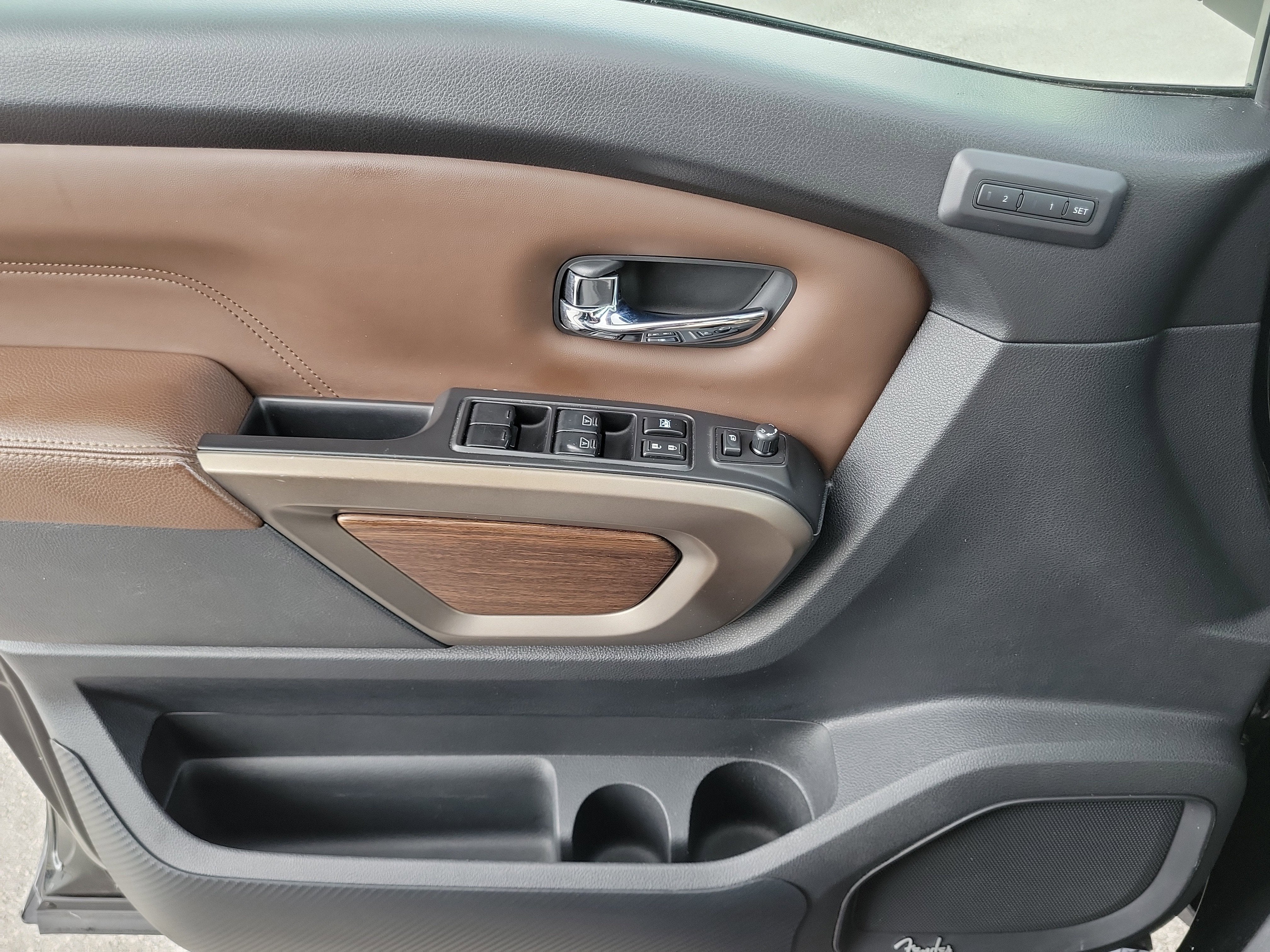 2021 Nissan Titan Platinum Reserve 4WD