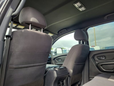 2023 Nissan Titan SV