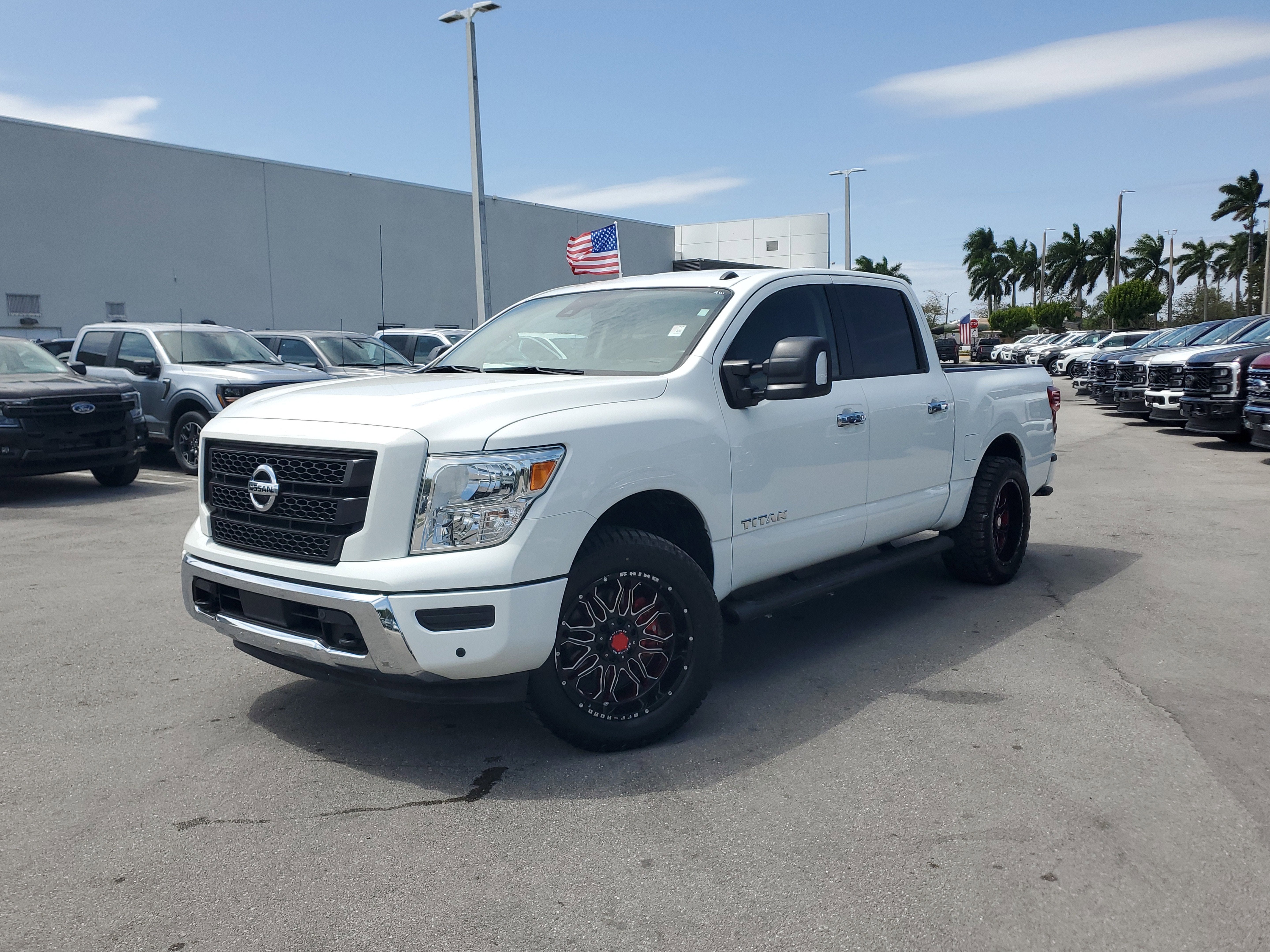 2021 Nissan Titan SV