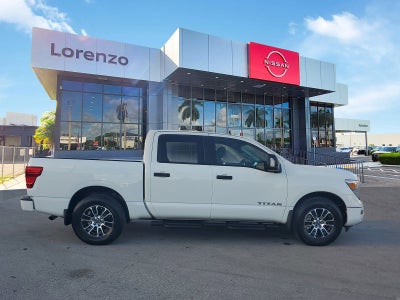 2024 Nissan TITAN Crew Cab SV