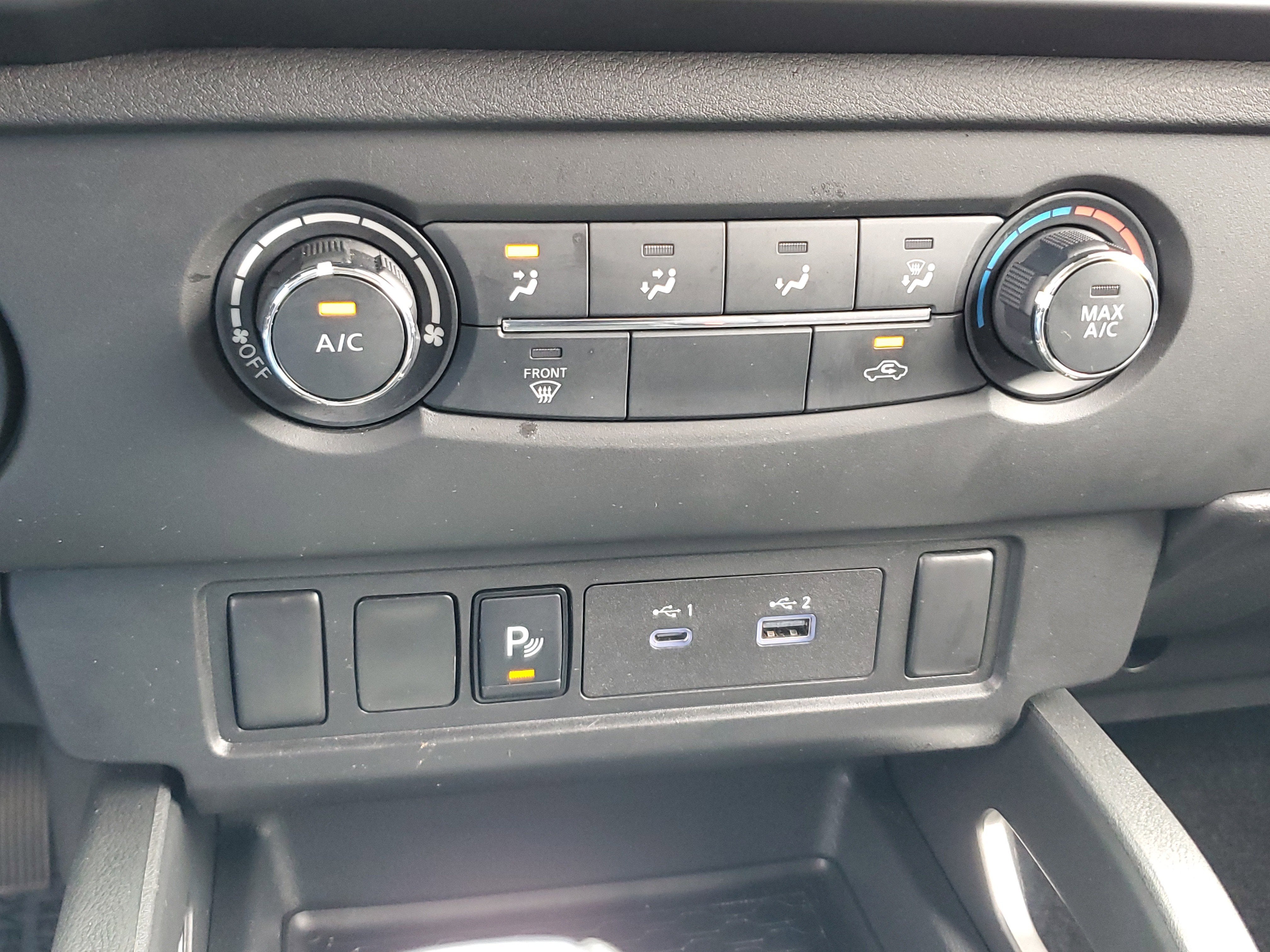 2025 Nissan Frontier SV