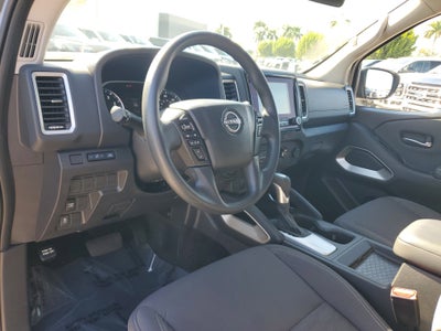 2024 Nissan Frontier Crew Cab SV