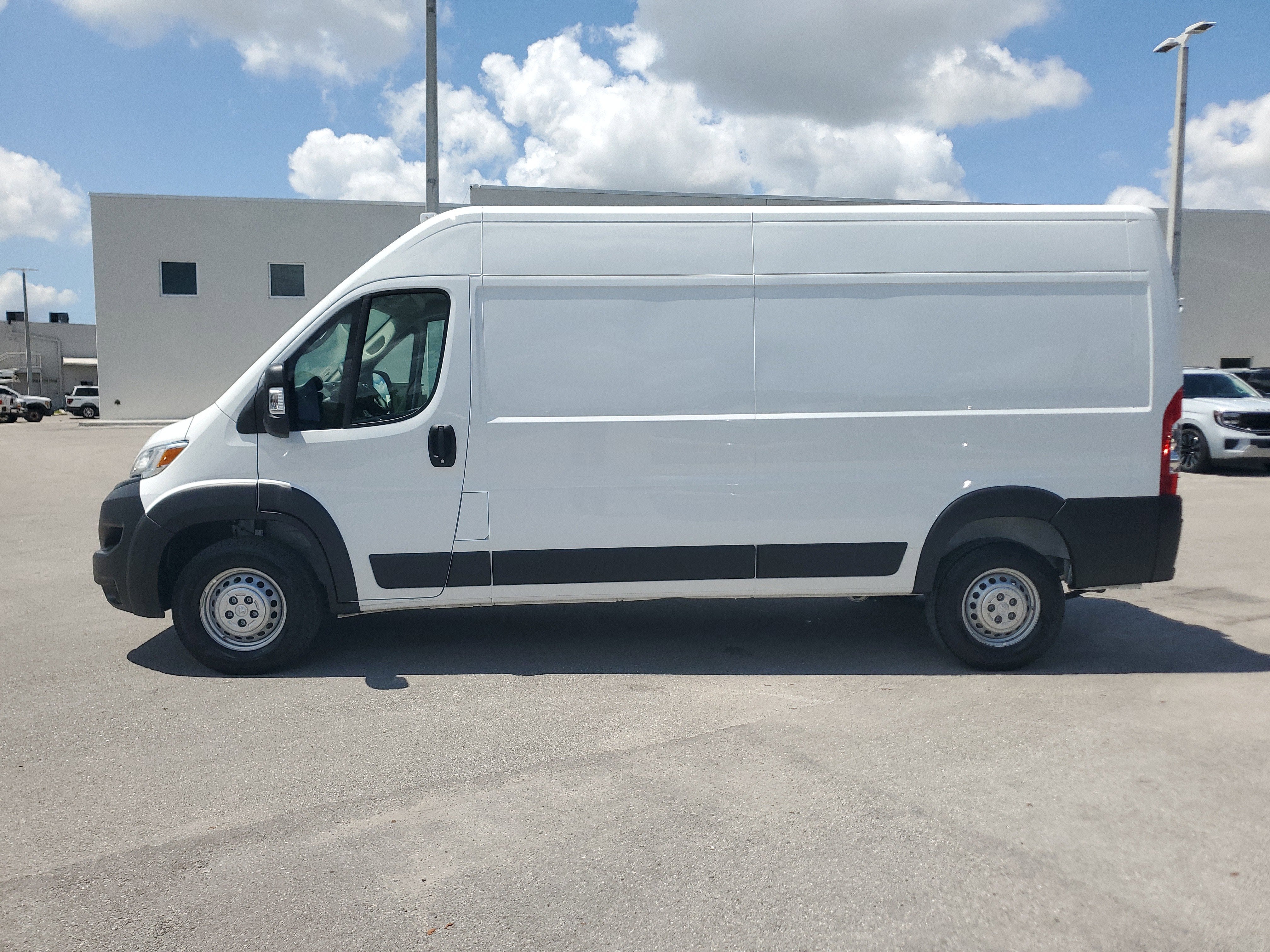 2026 RAM ProMaster Cargo Van Tradesman