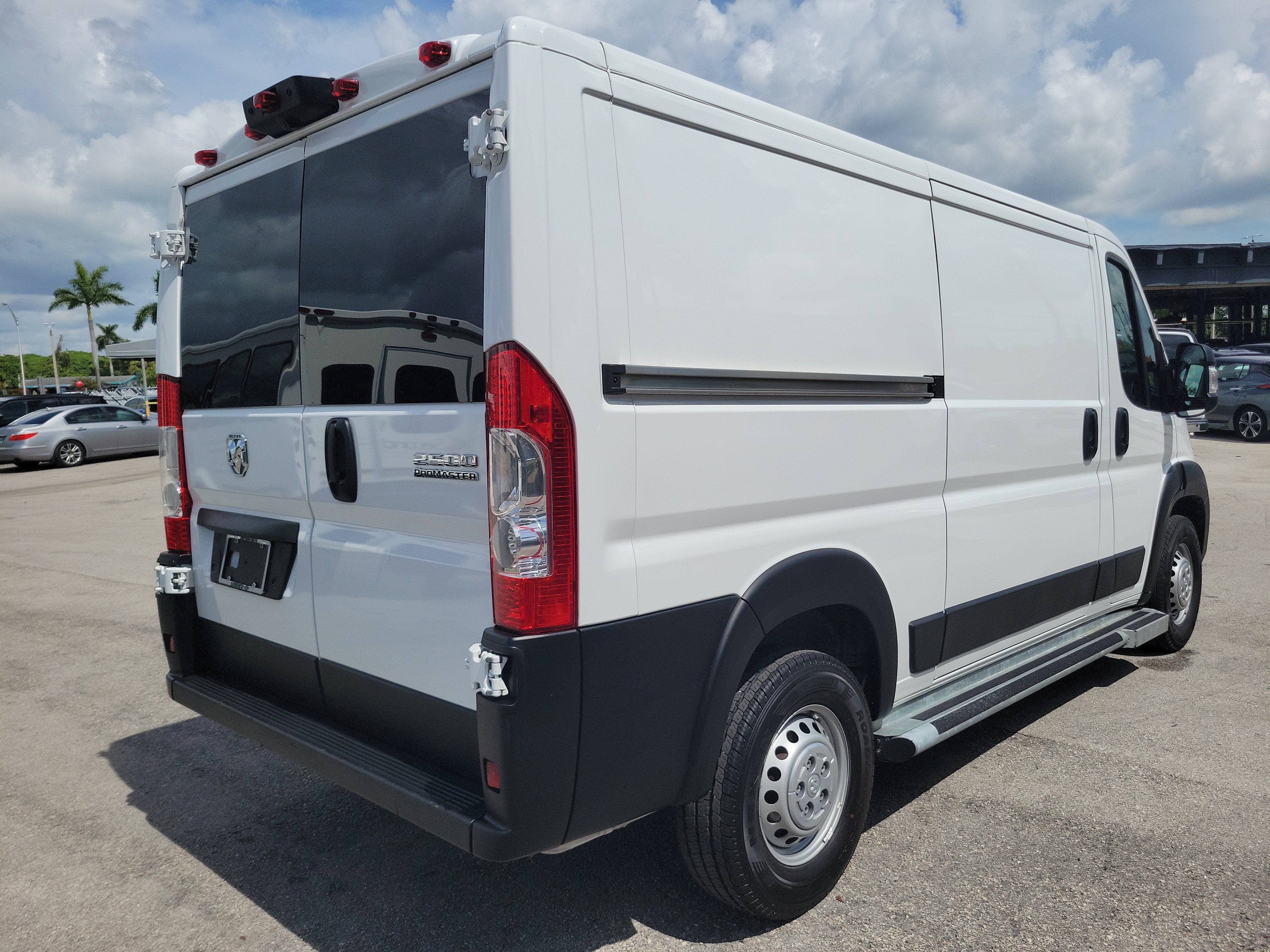 2025 RAM ProMaster Cargo Van Tradesman