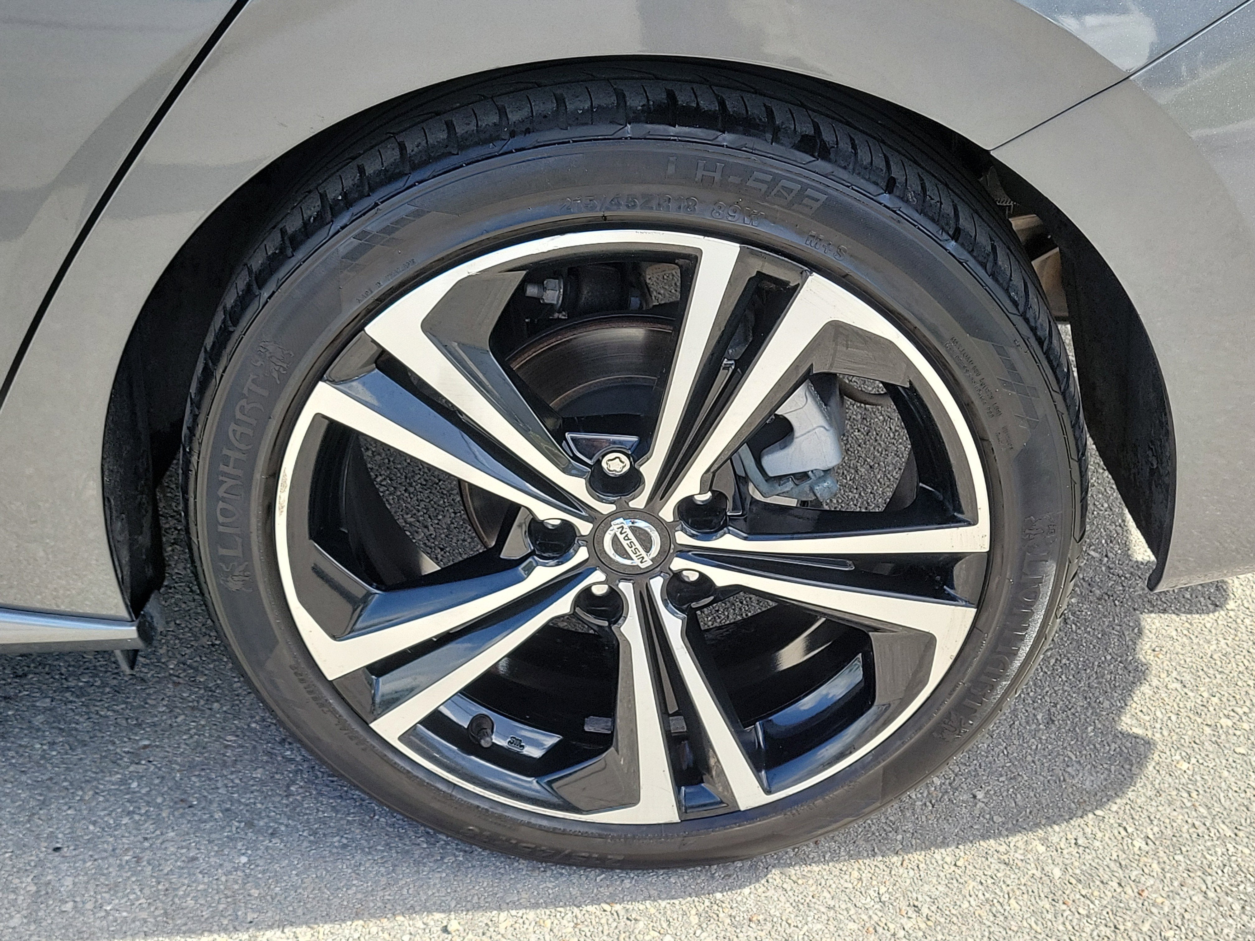 2020 Nissan Sentra SR