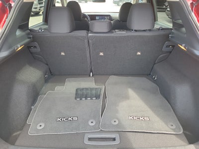 2025 Nissan Kicks SV