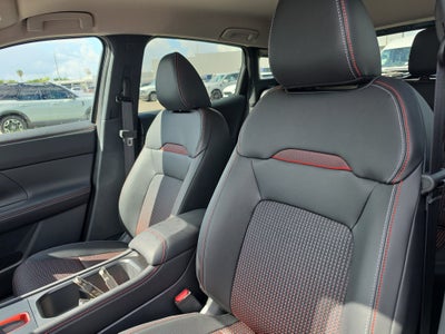 2026 Nissan Kicks SR 4WD