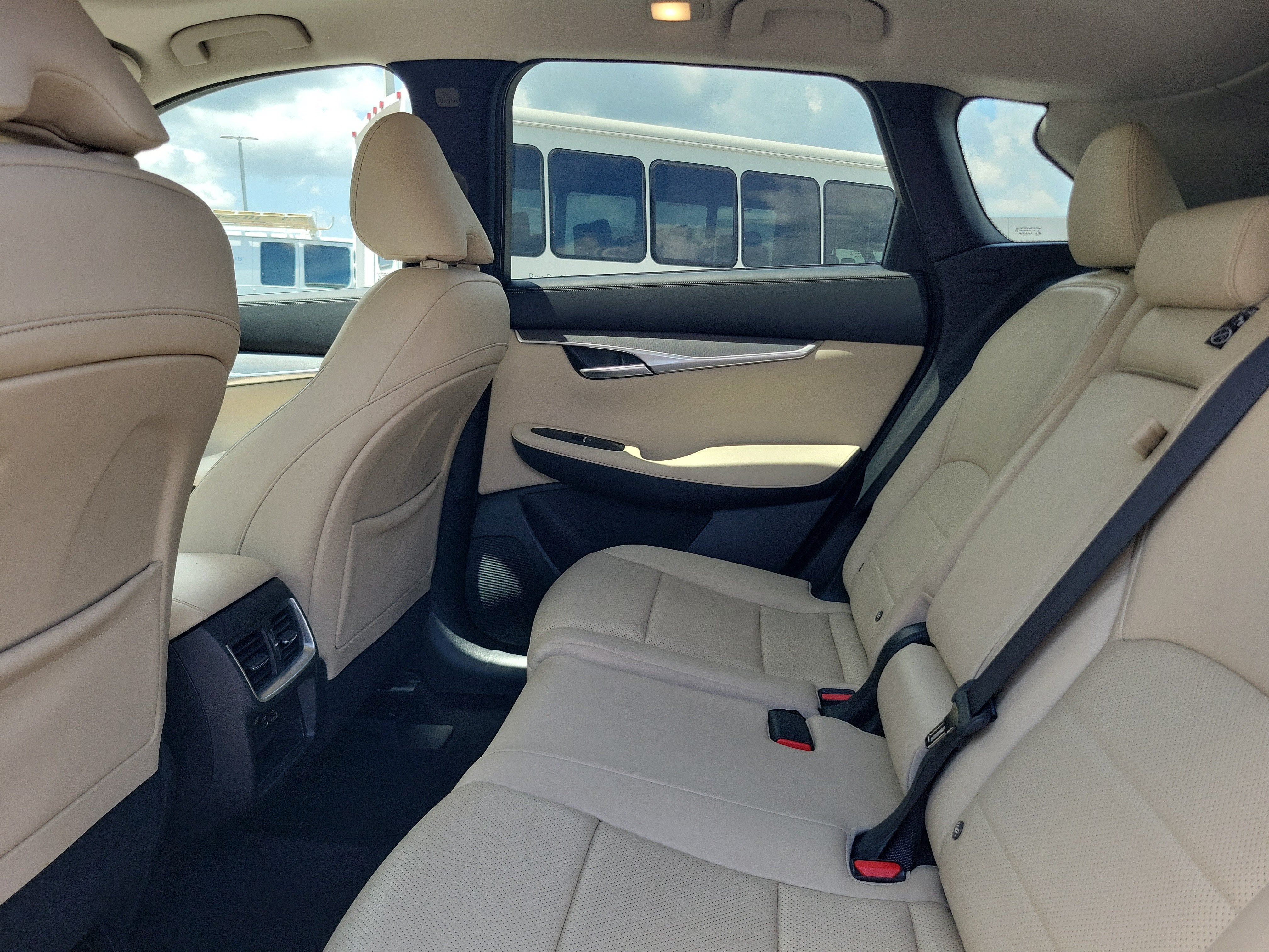 2022 INFINITI QX50 LUXE