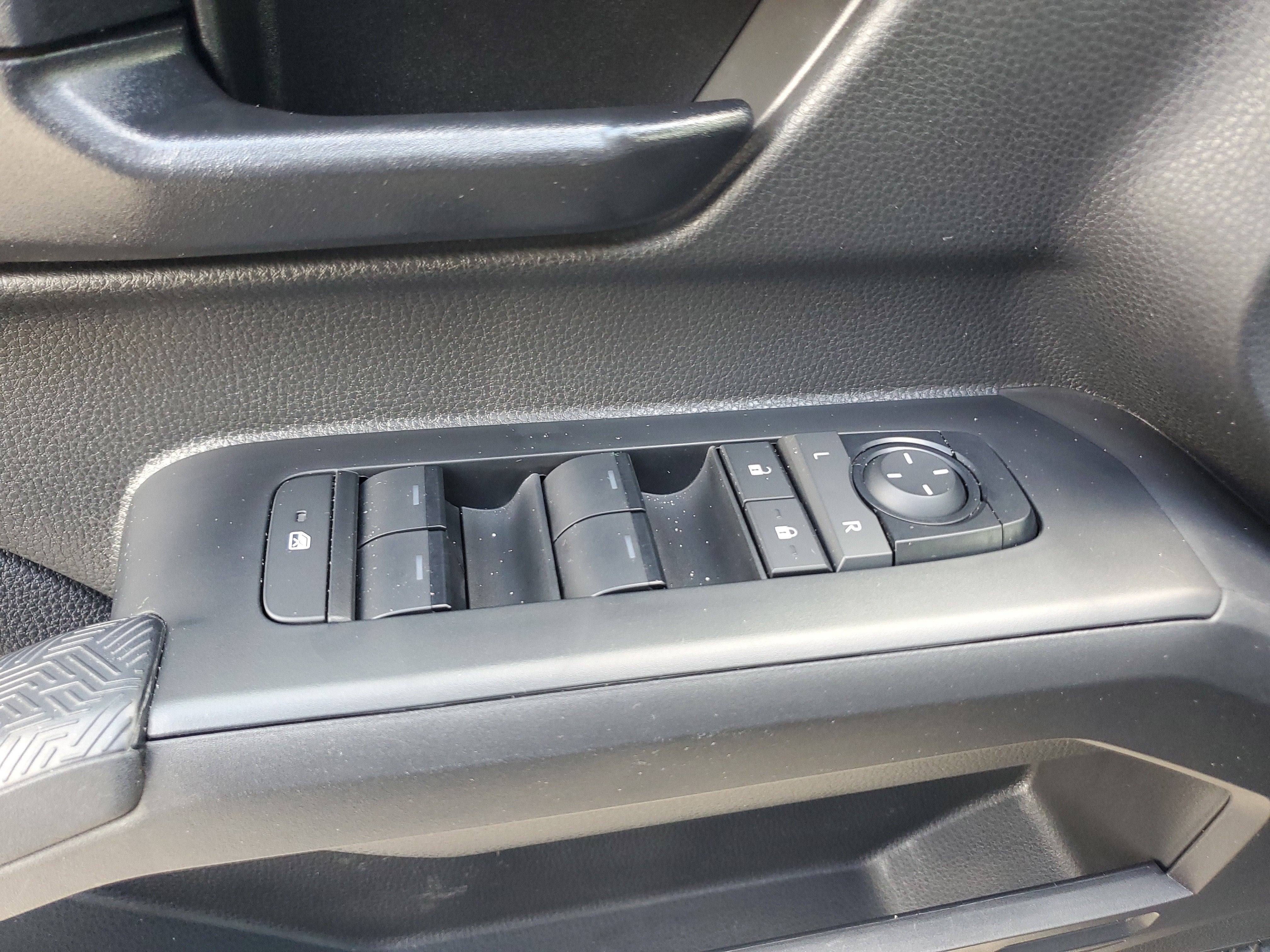 2025 Toyota Tacoma 2WD SR5