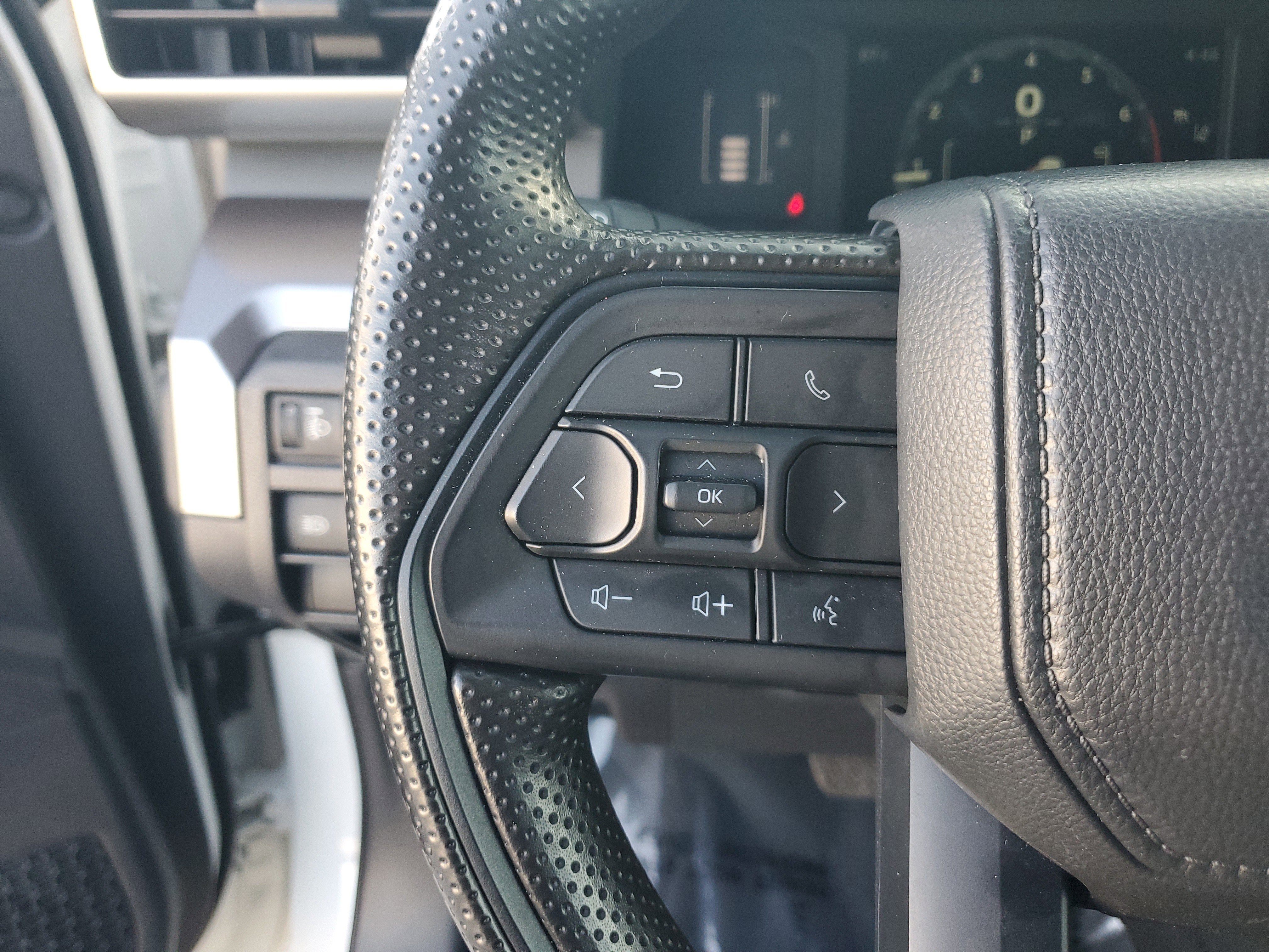 2024 Toyota Tacoma 2WD SR5