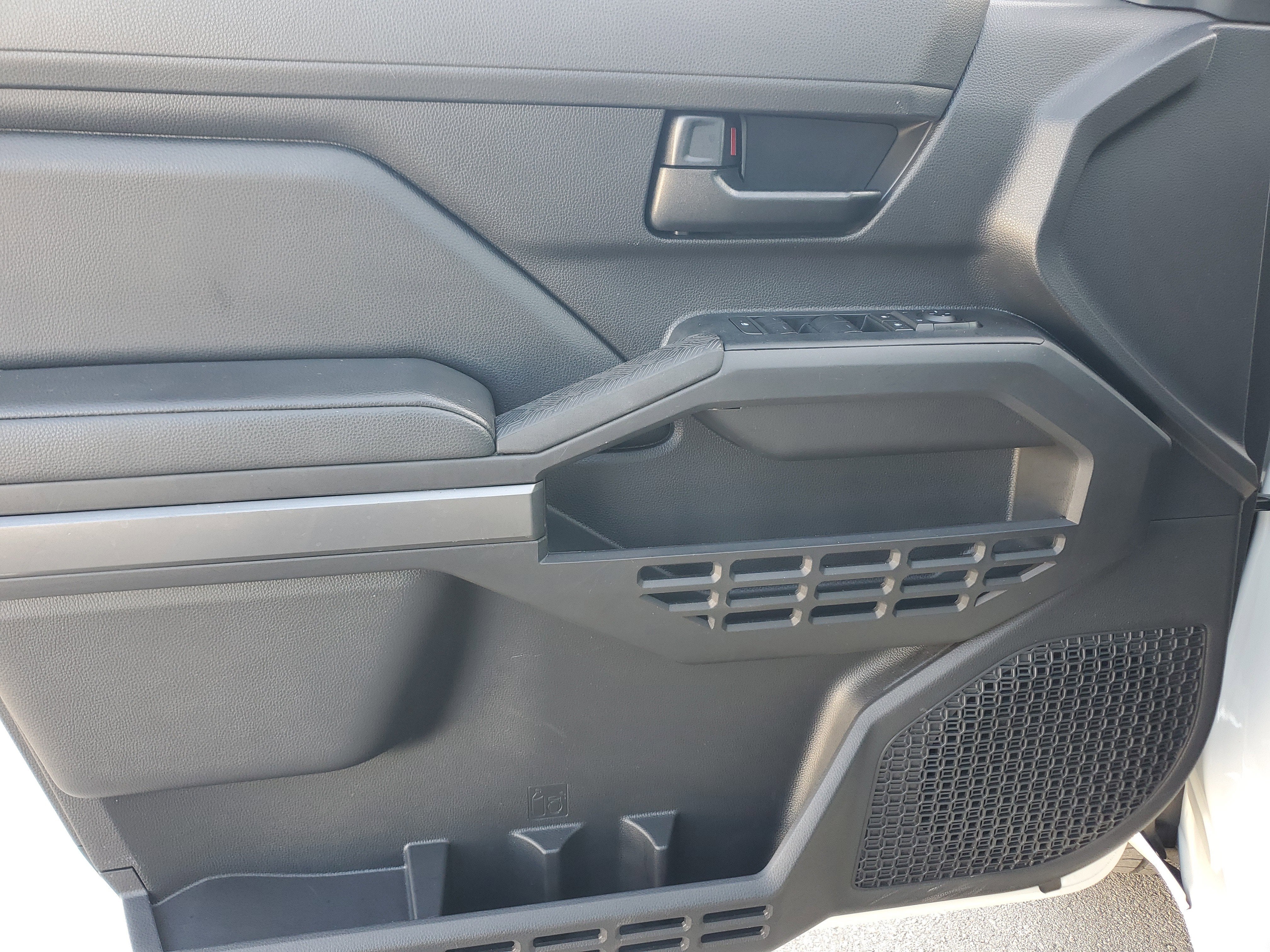 2024 Toyota Tacoma 2WD SR5