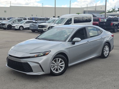 2025 Toyota Camry LE