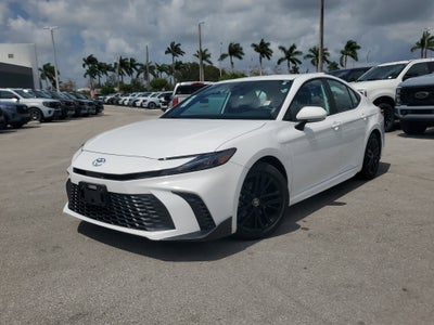 2025 Toyota Camry SE