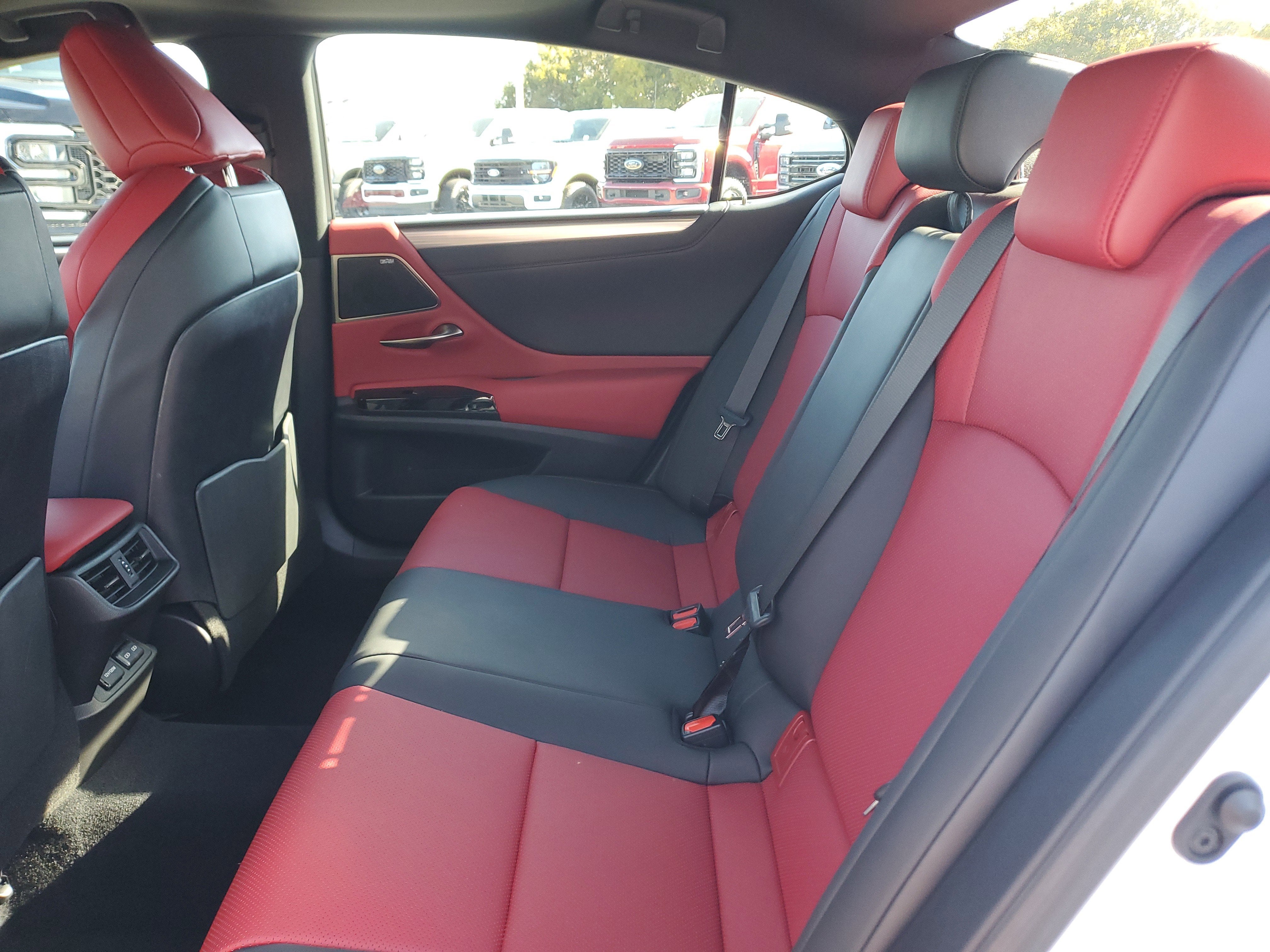 2024 Lexus ES ES 350 F SPORT Handling