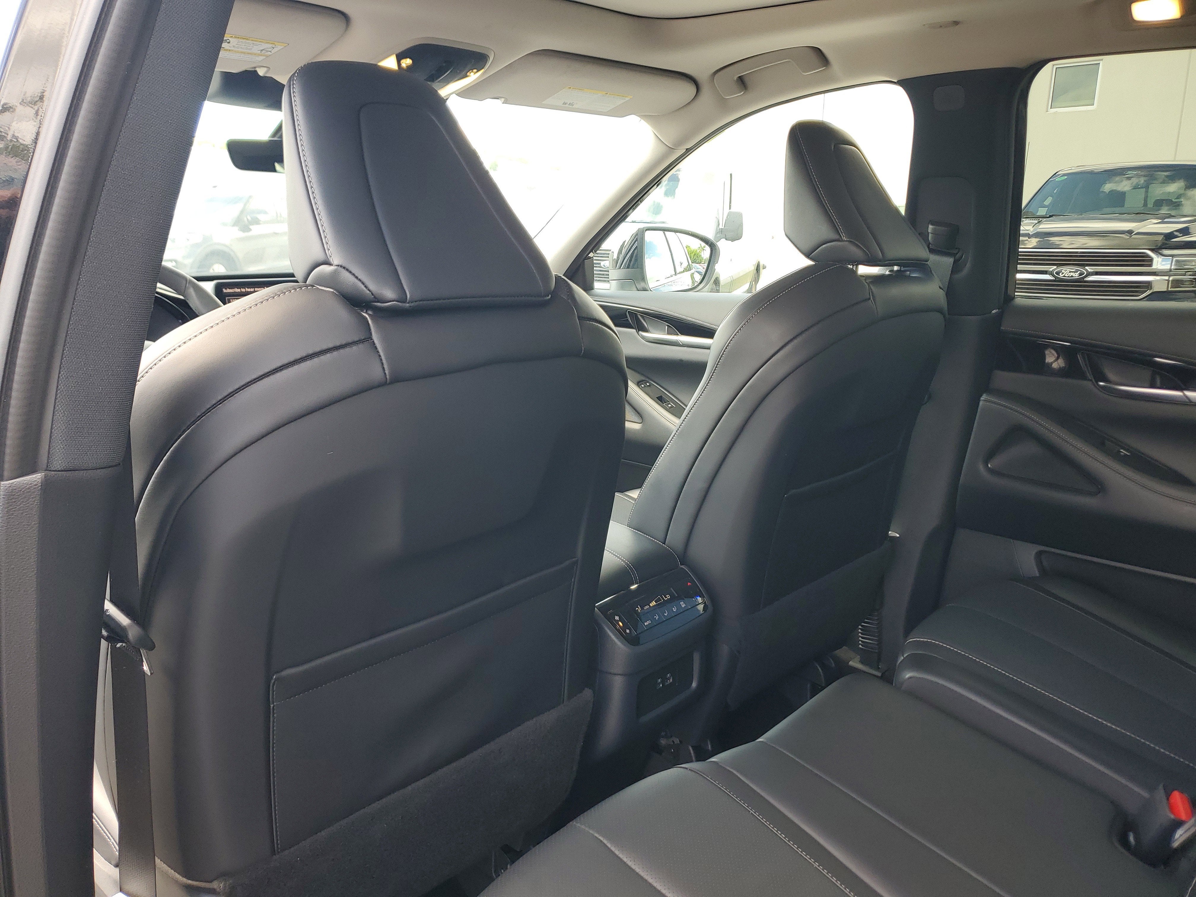 2025 INFINITI QX60 PURE