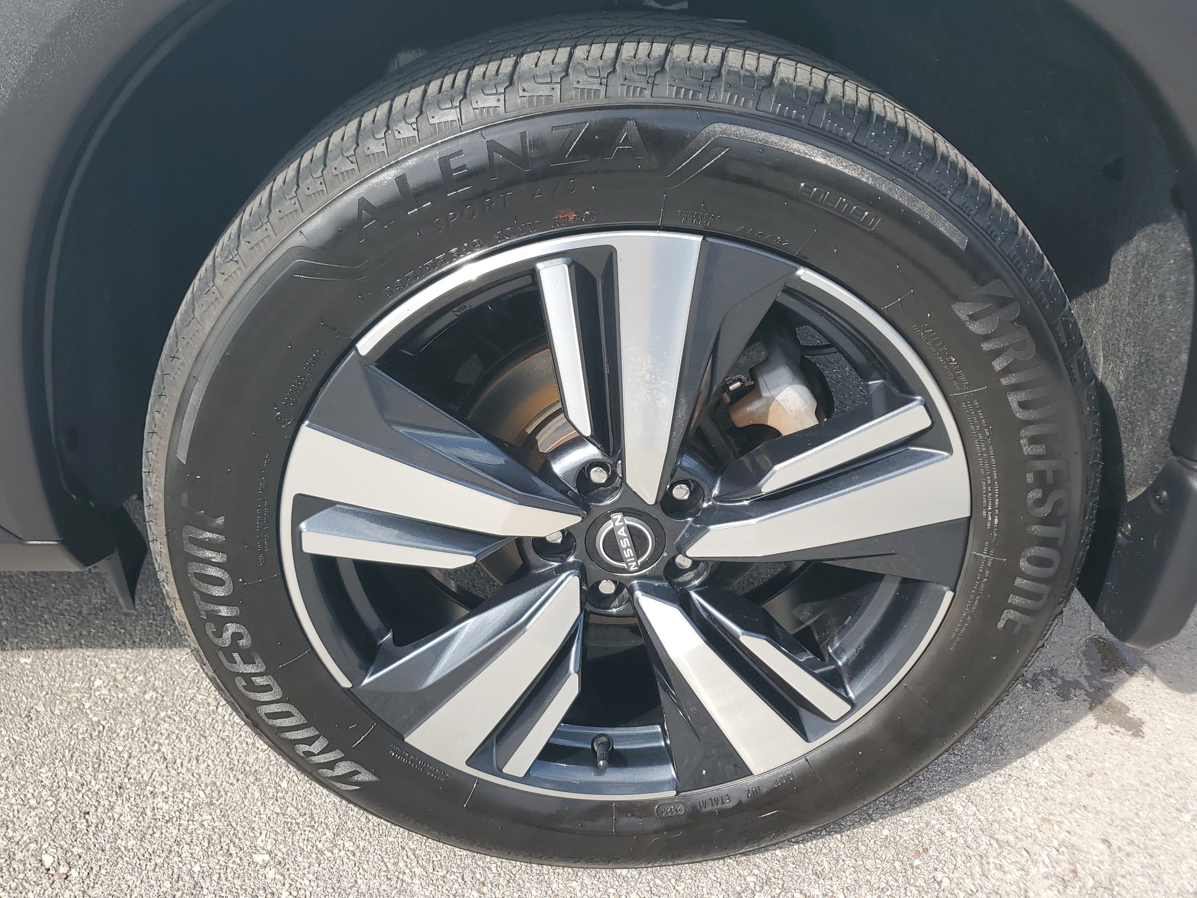 2022 Nissan Rogue SL