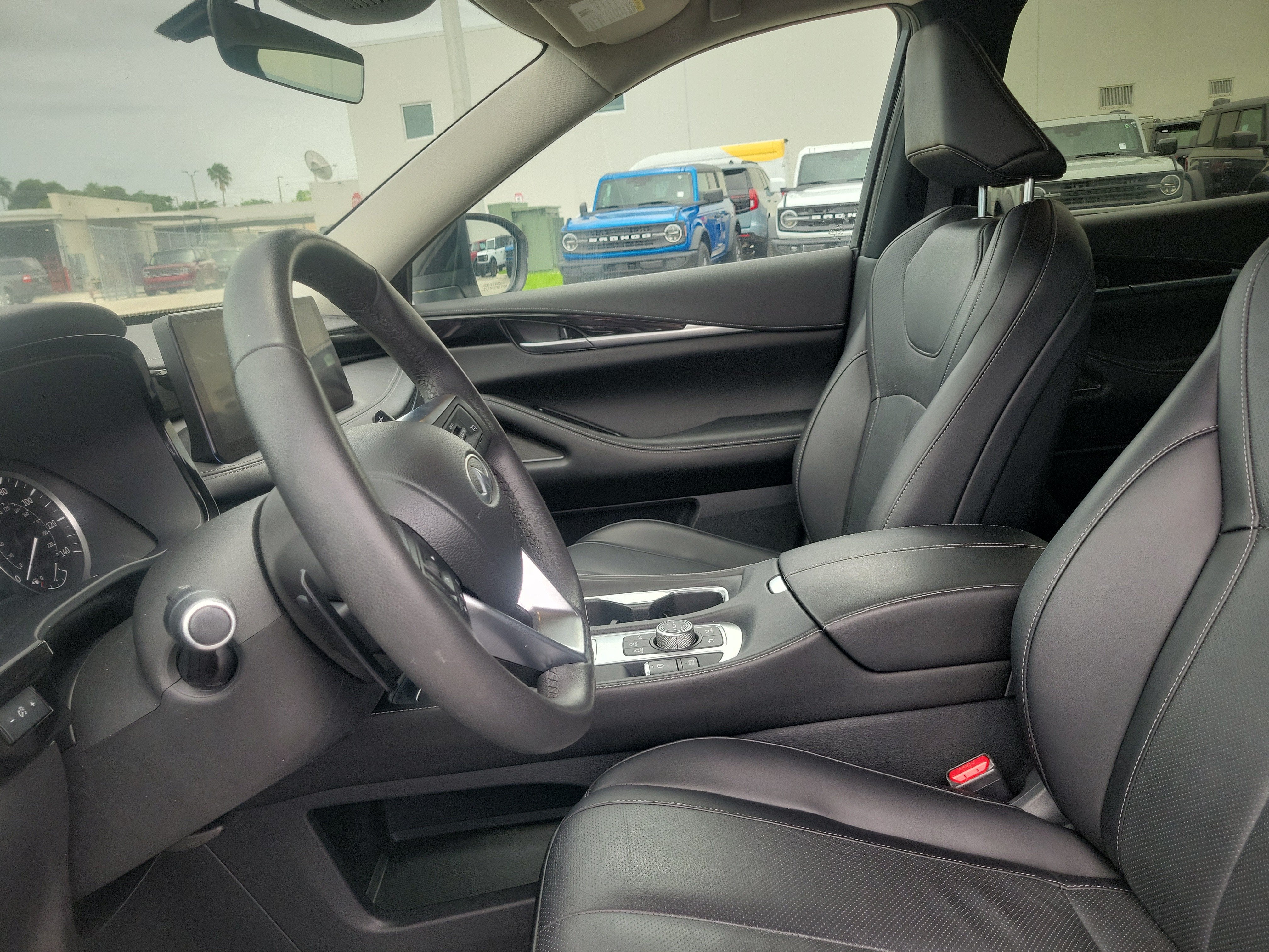 2024 INFINITI QX60 PURE