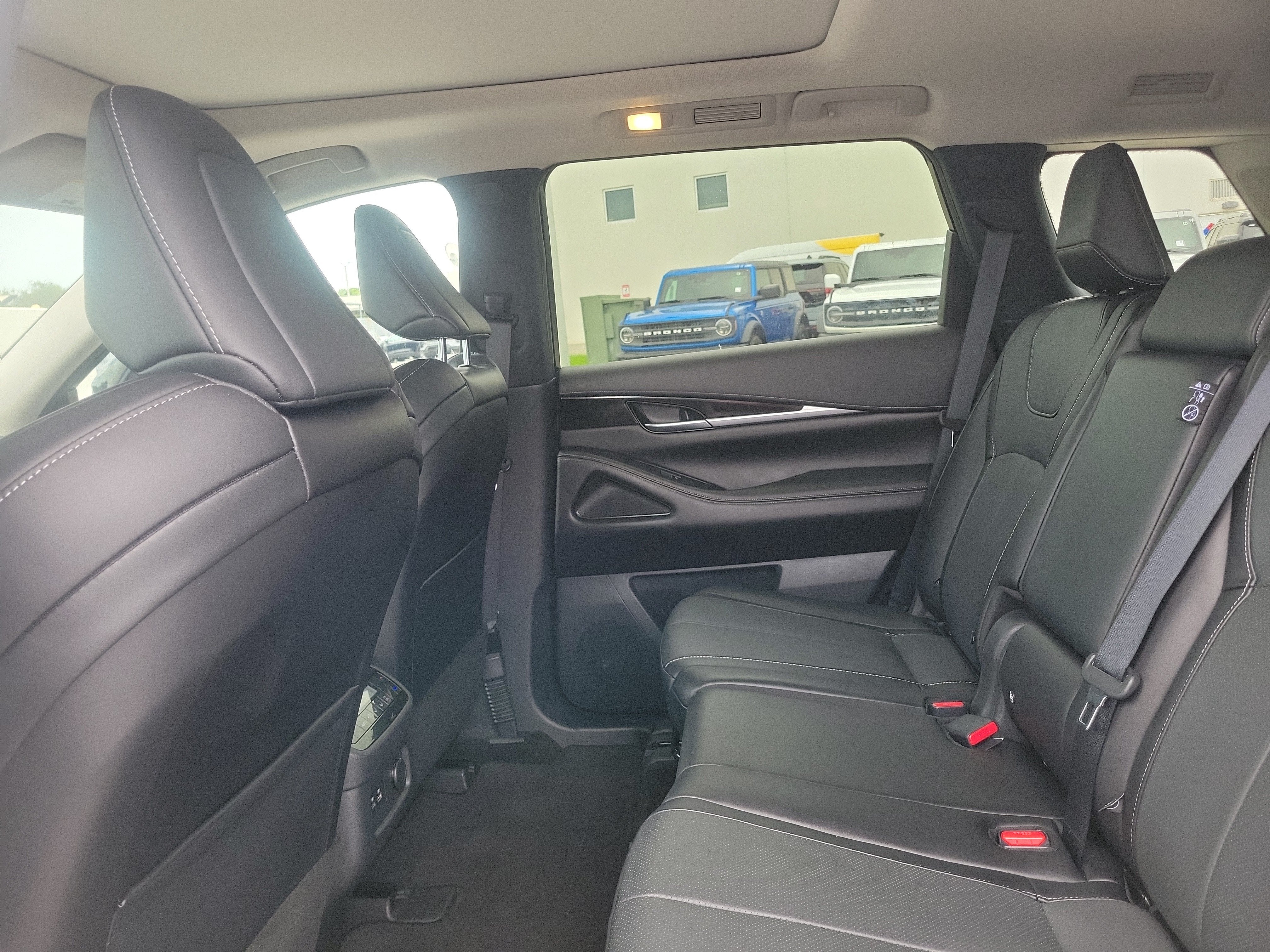 2024 INFINITI QX60 PURE