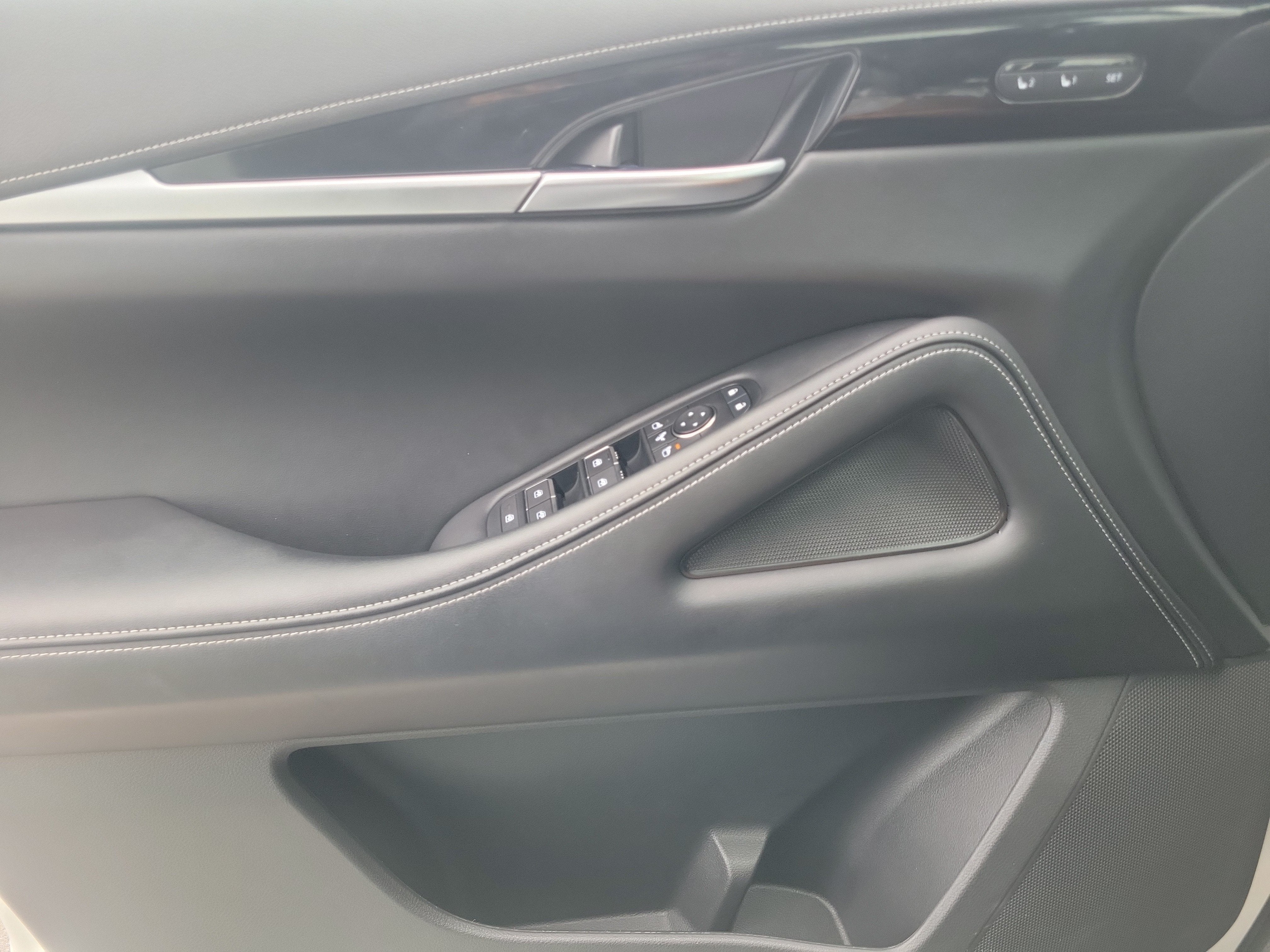 2024 INFINITI QX60 PURE