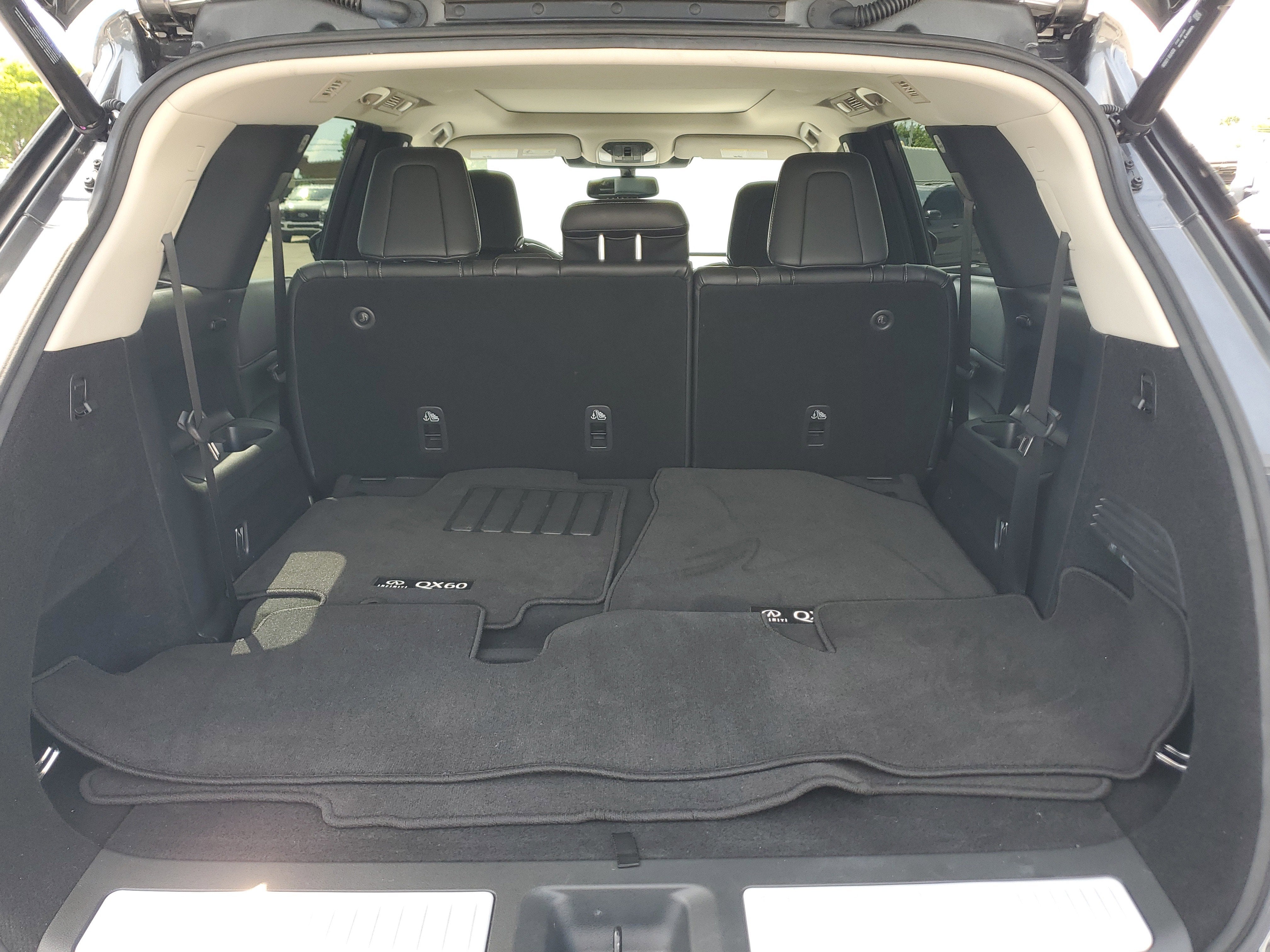 2022 INFINITI QX60 LUXE