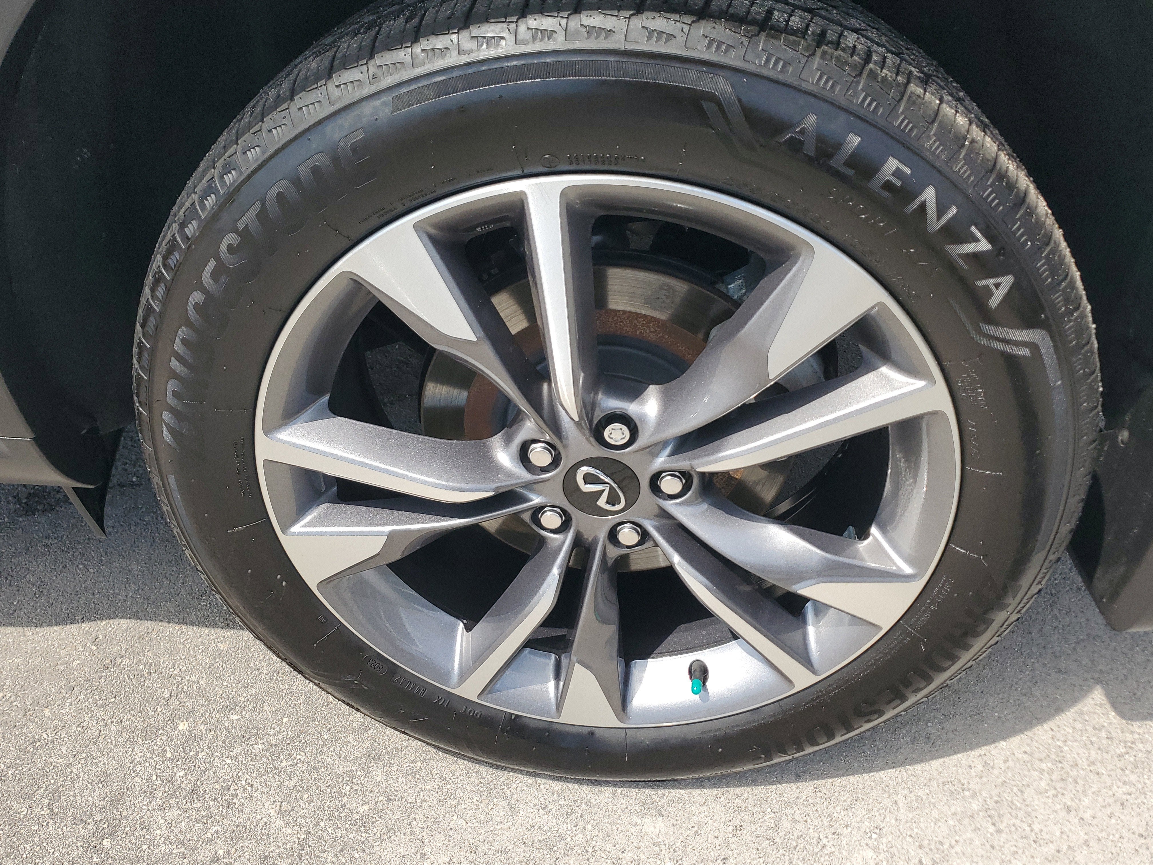 2022 INFINITI QX60 LUXE