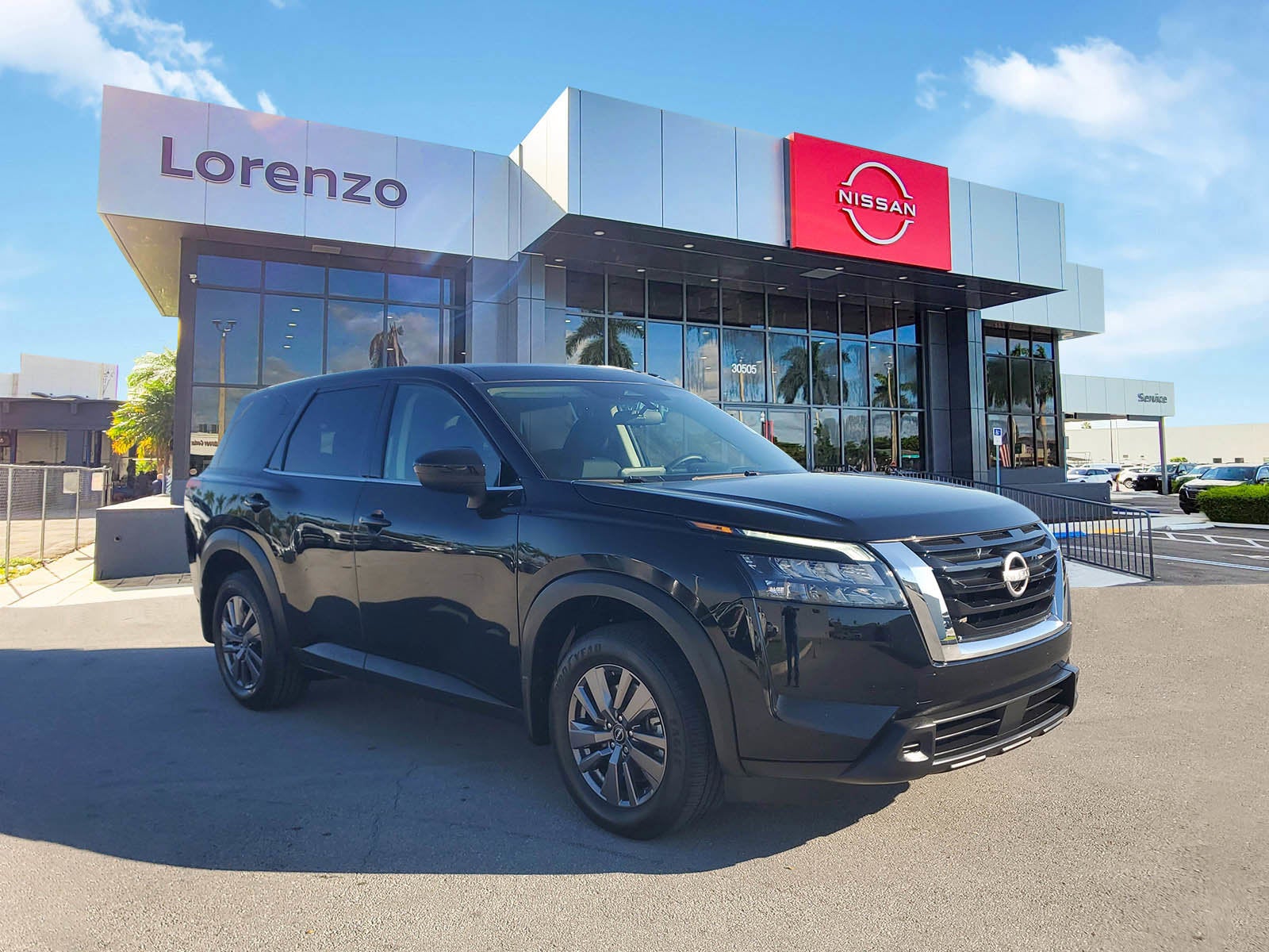 2023 Nissan Pathfinder S