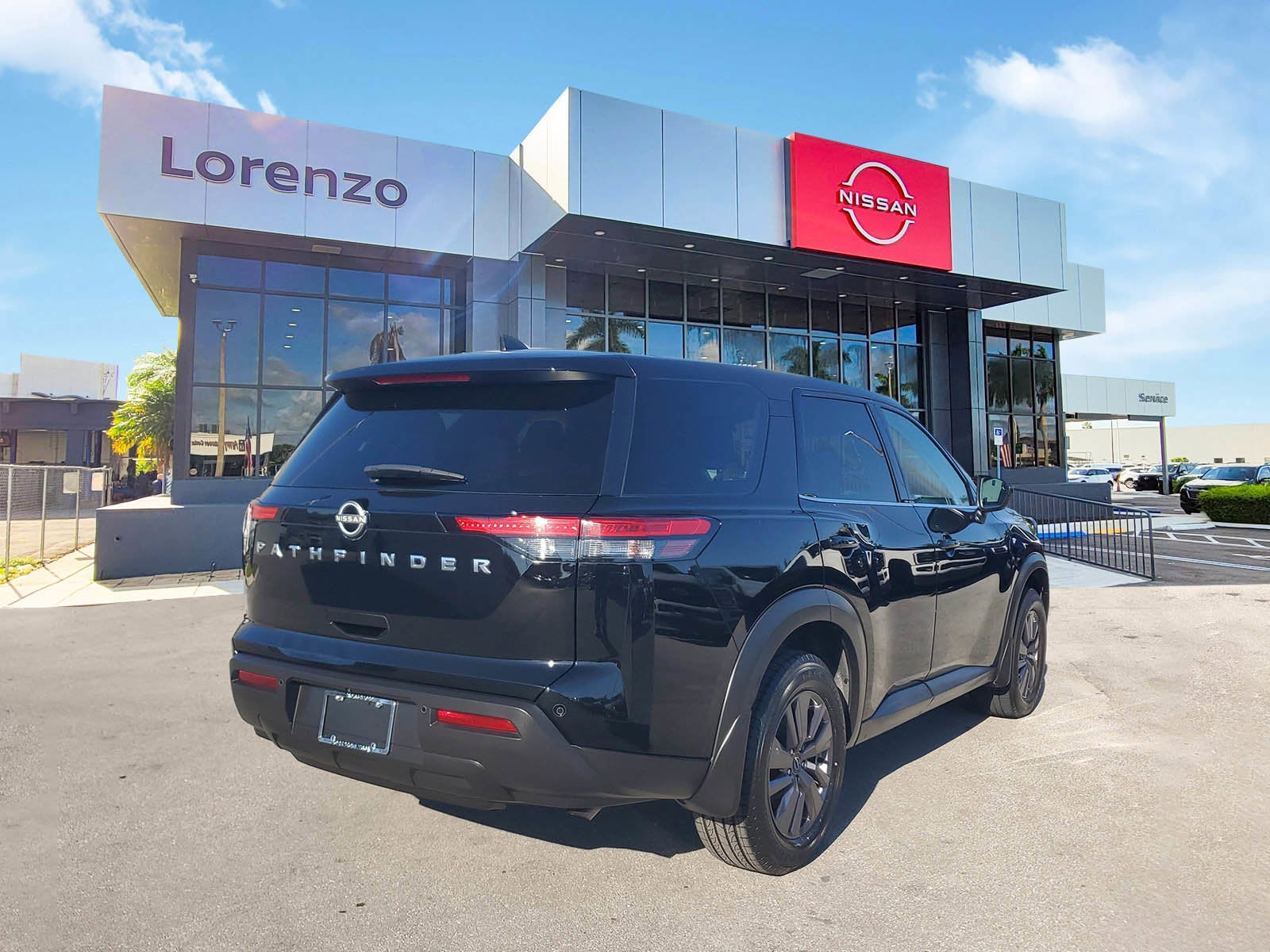 2023 Nissan Pathfinder S