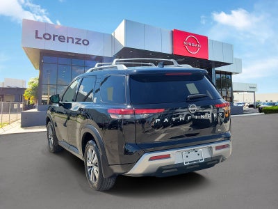 2022 Nissan Pathfinder SL