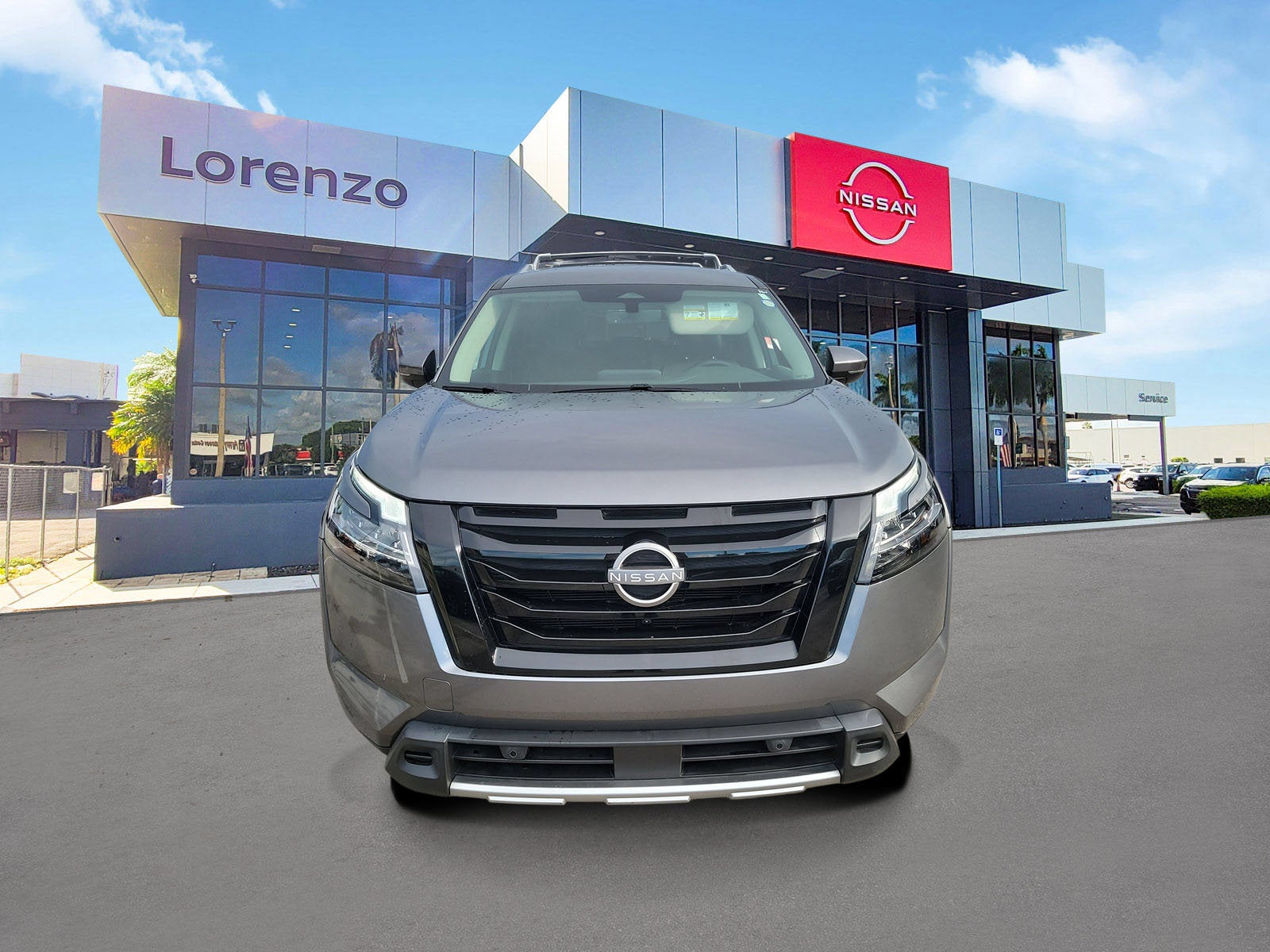 2024 Nissan Pathfinder SL