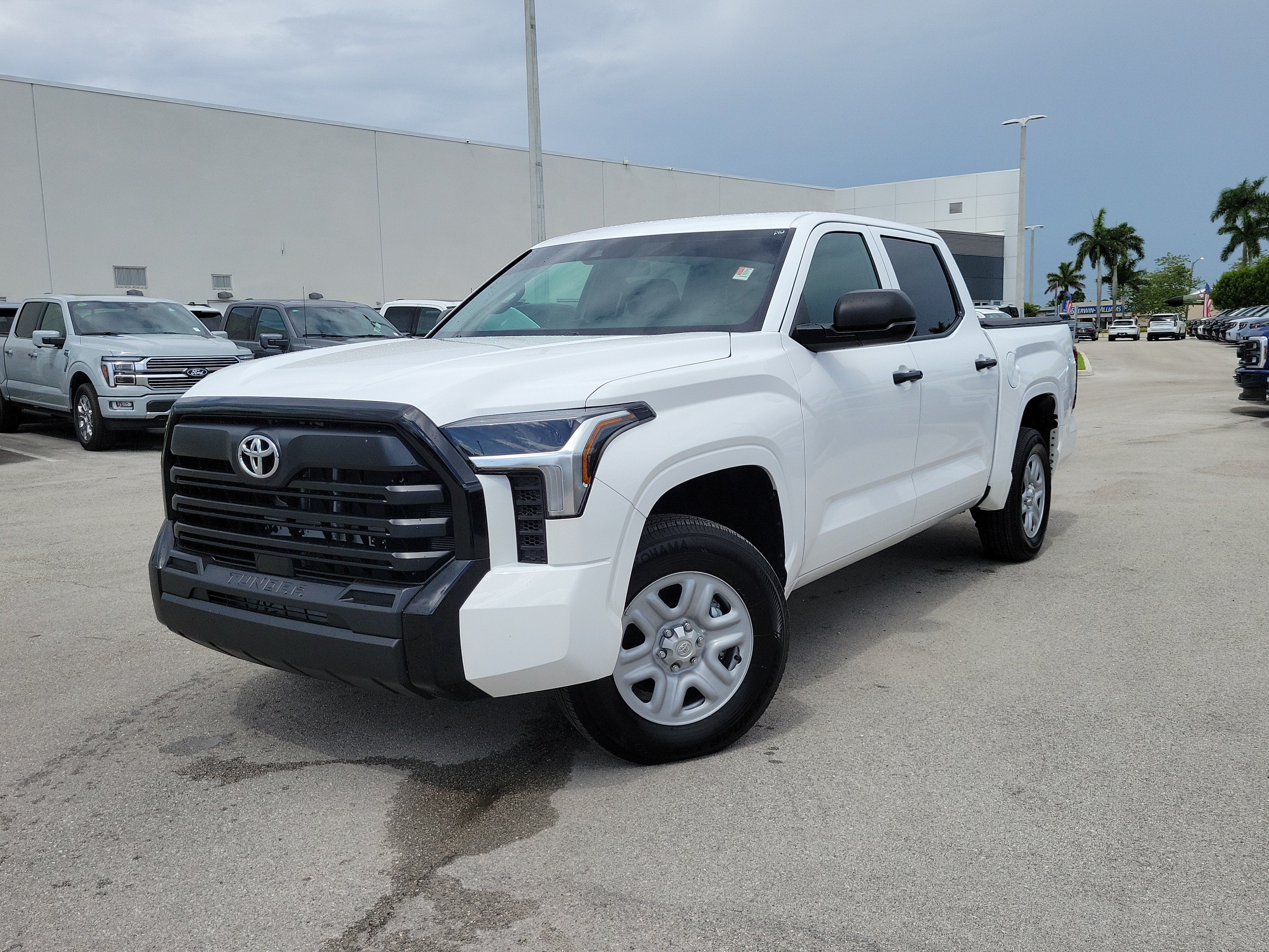 2026 Toyota Tundra 4WD SR