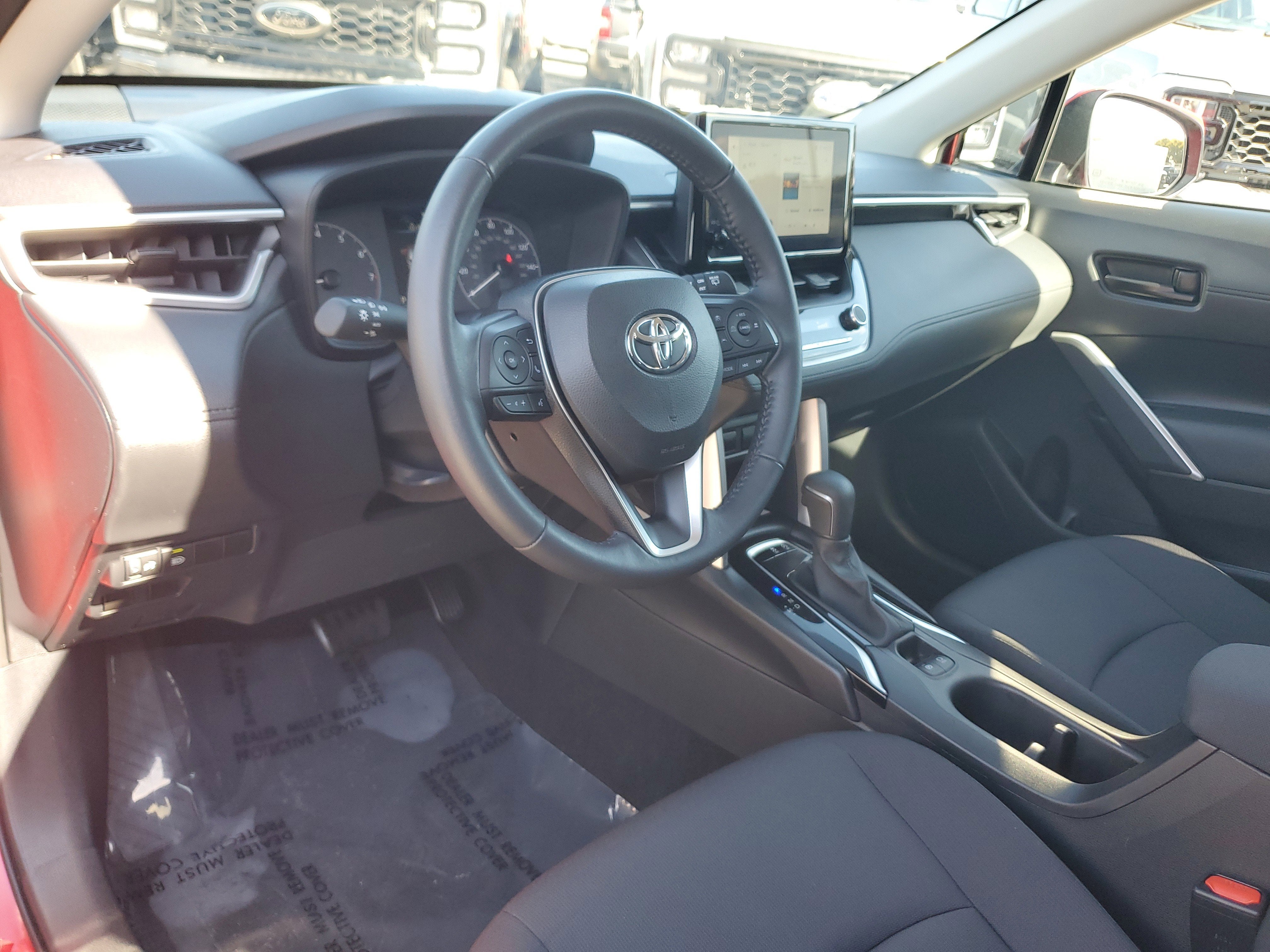 2023 Toyota Corolla Cross LE