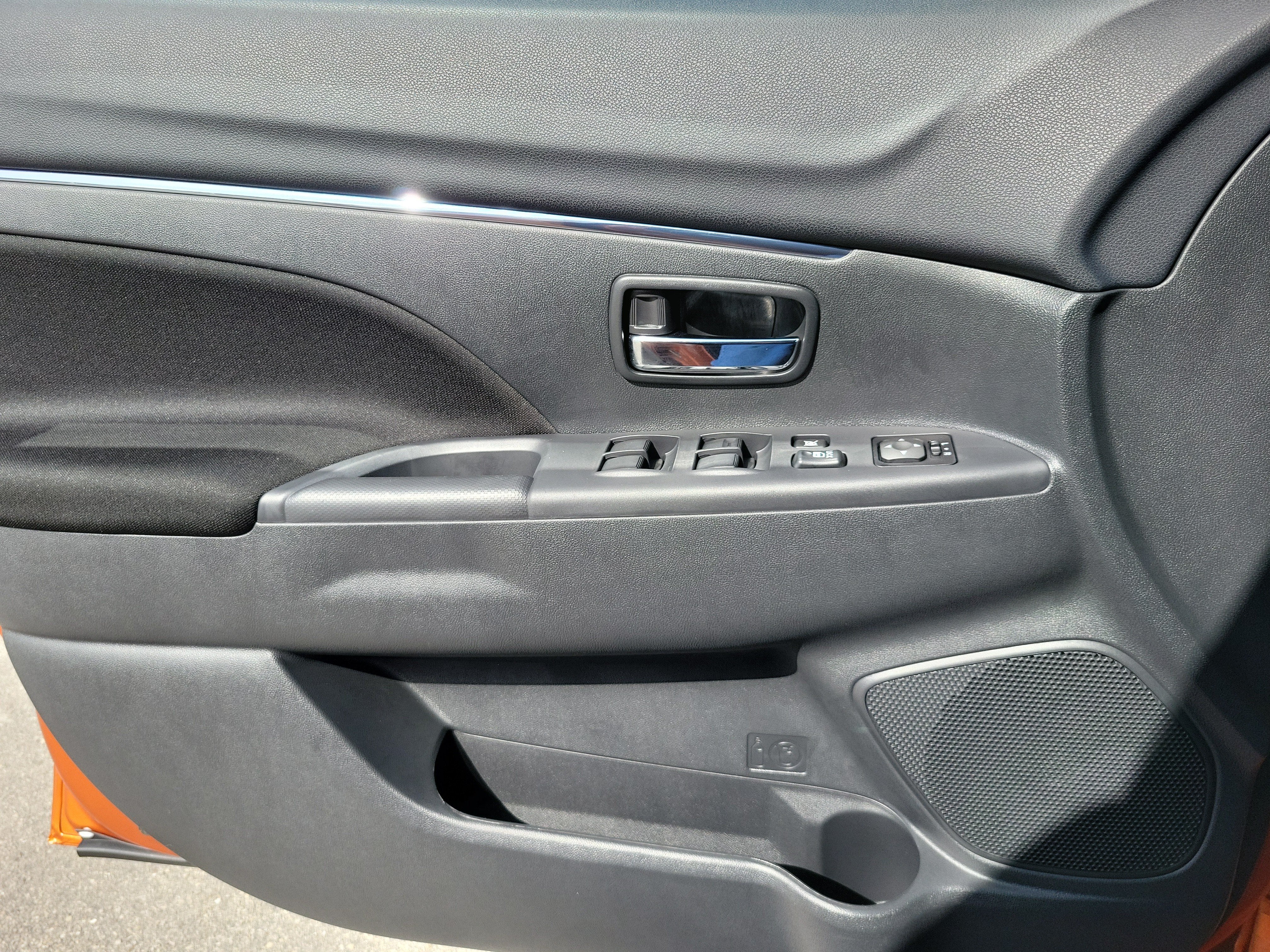 2026 Mitsubishi Outlander Sport LE