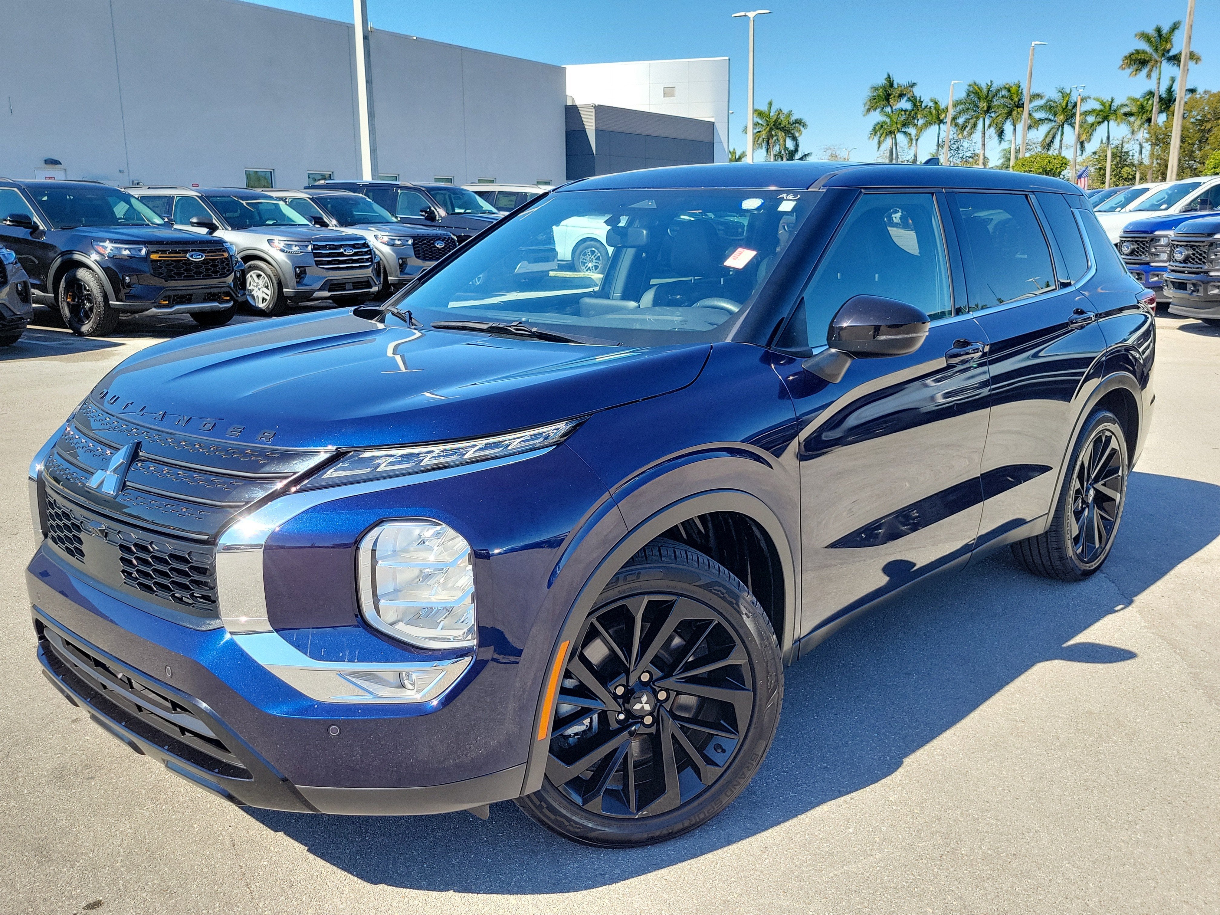 2022 Mitsubishi Outlander SE