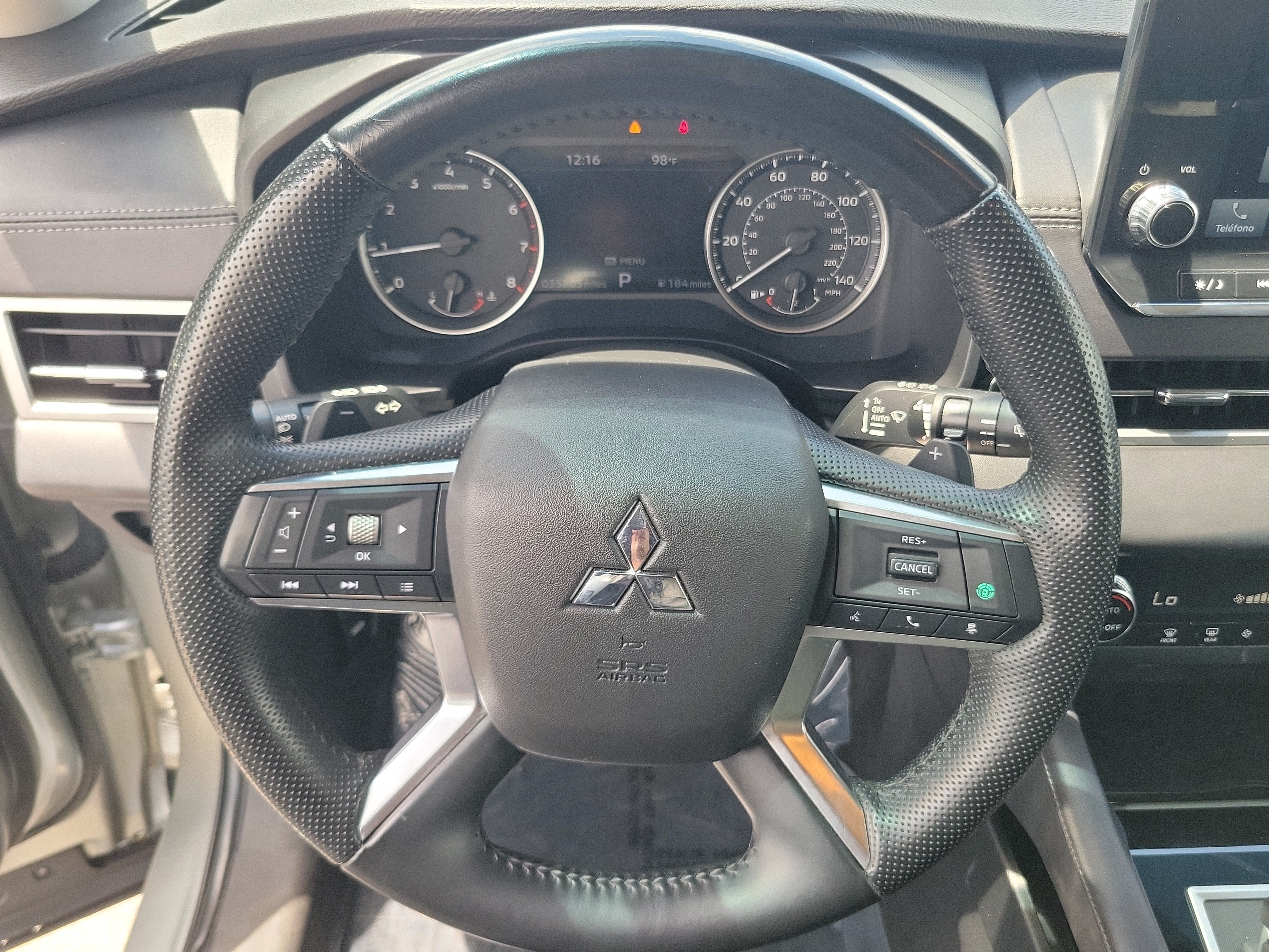 2024 Mitsubishi Outlander SE