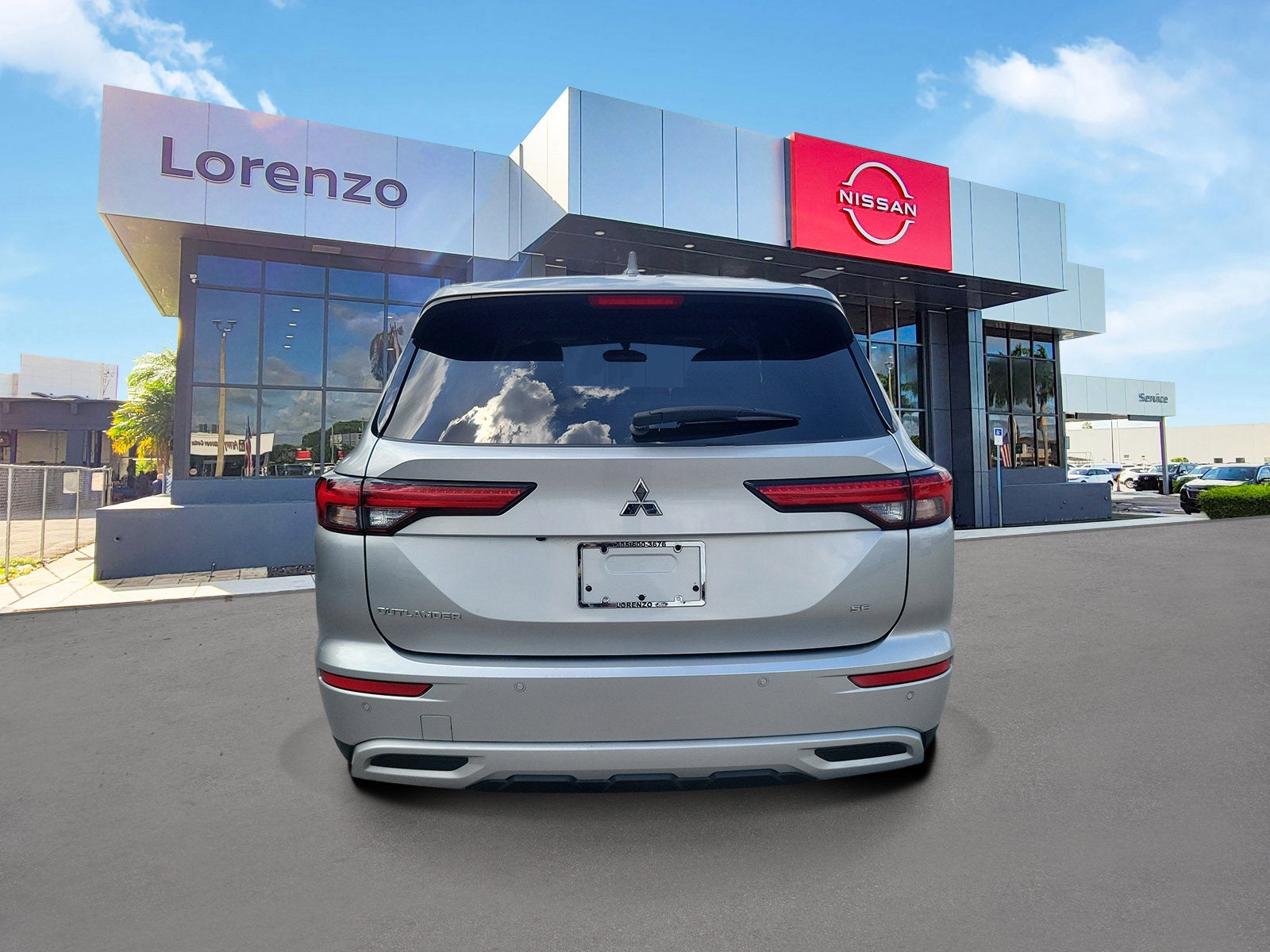2024 Mitsubishi Outlander SE