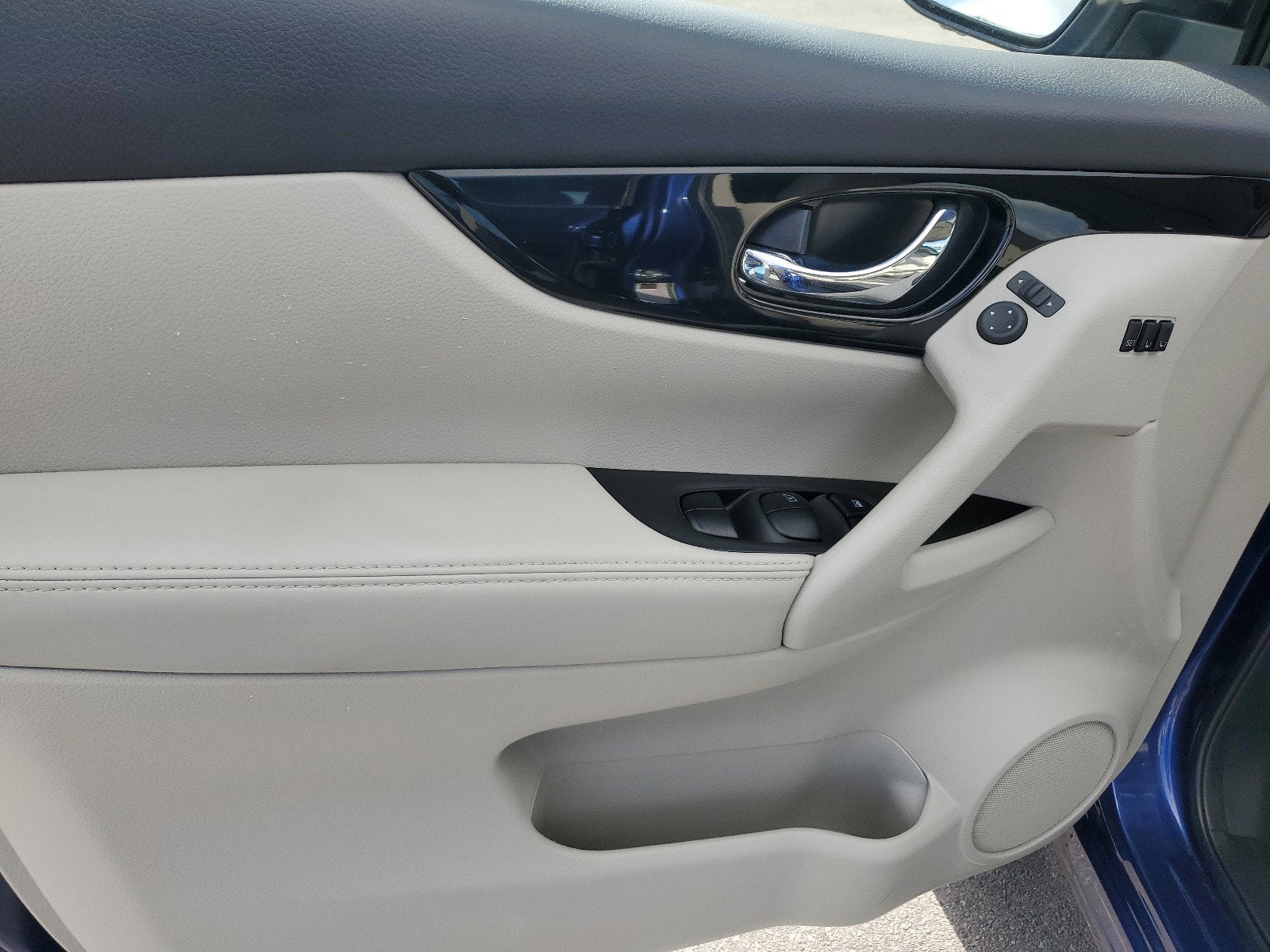 2021 Nissan Rogue Sport SL